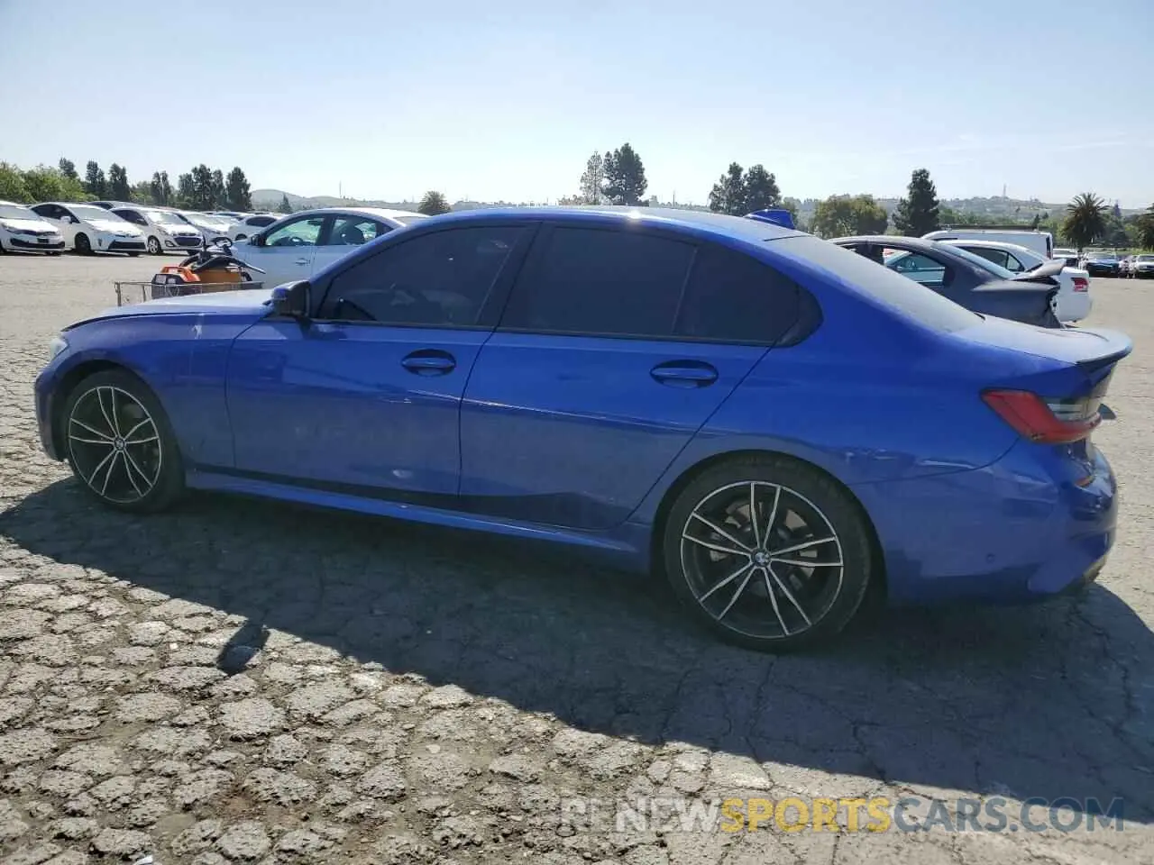 2 Photograph of a damaged car 3MW5R1J06M8B72168 BMW 3 SERIES 2021