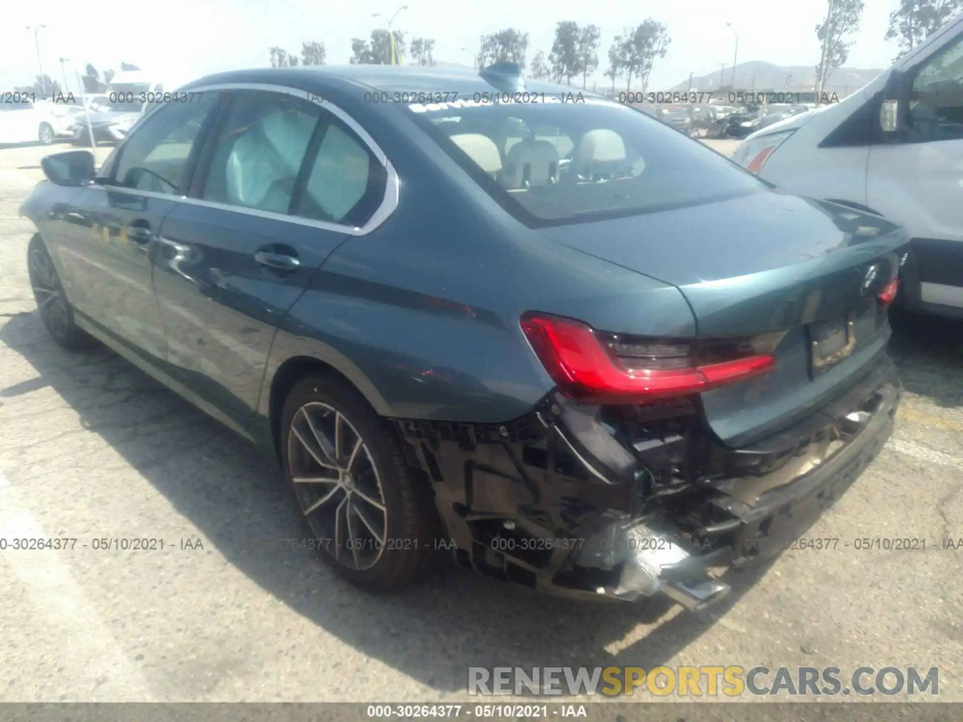 3 Photograph of a damaged car 3MW5R1J06M8B78584 BMW 3 SERIES 2021