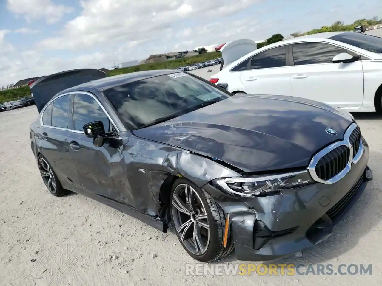 1 Photograph of a damaged car 3MW5R1J07M8B66962 BMW 3 SERIES 2021