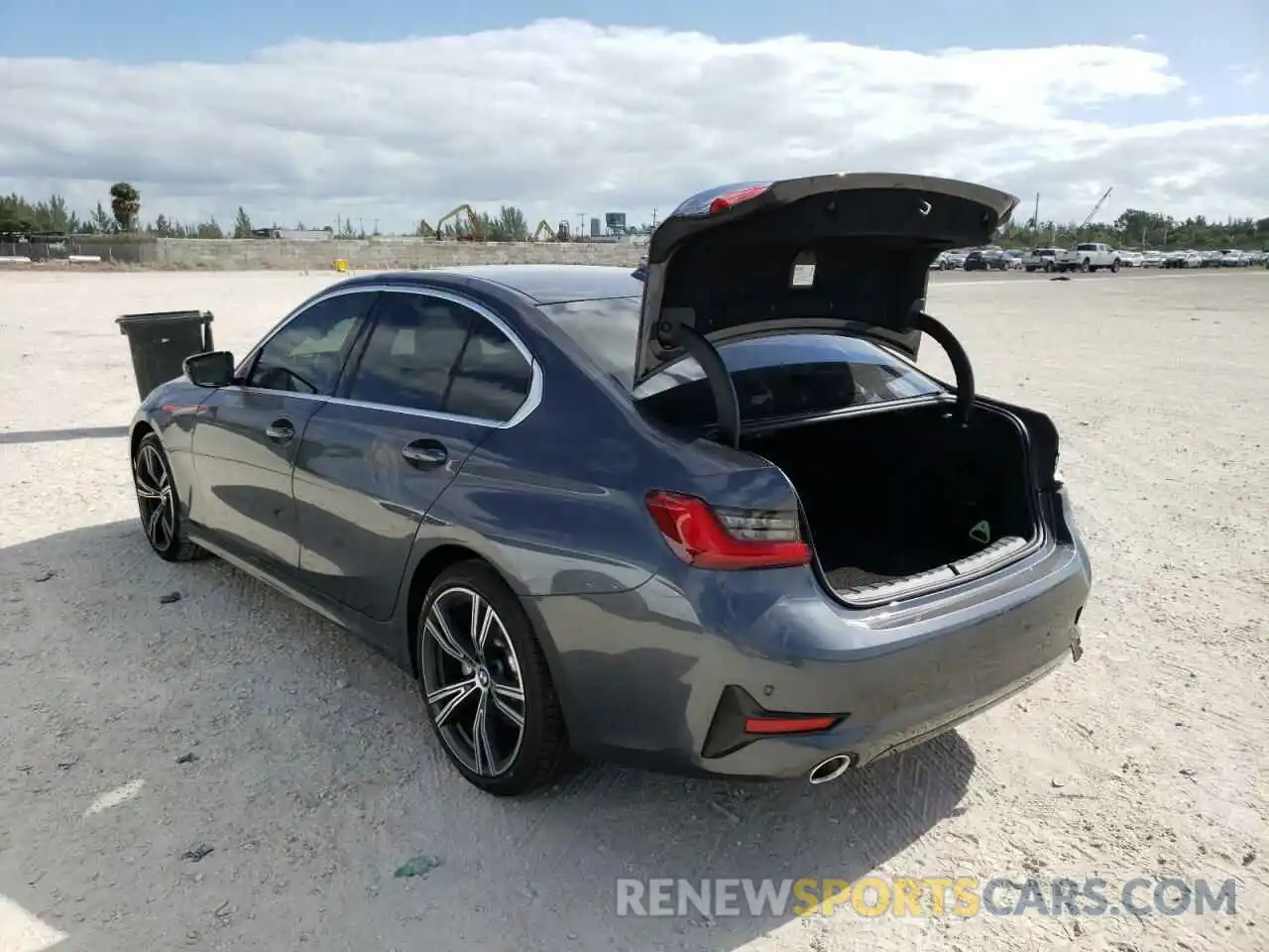 3 Photograph of a damaged car 3MW5R1J07M8B66962 BMW 3 SERIES 2021