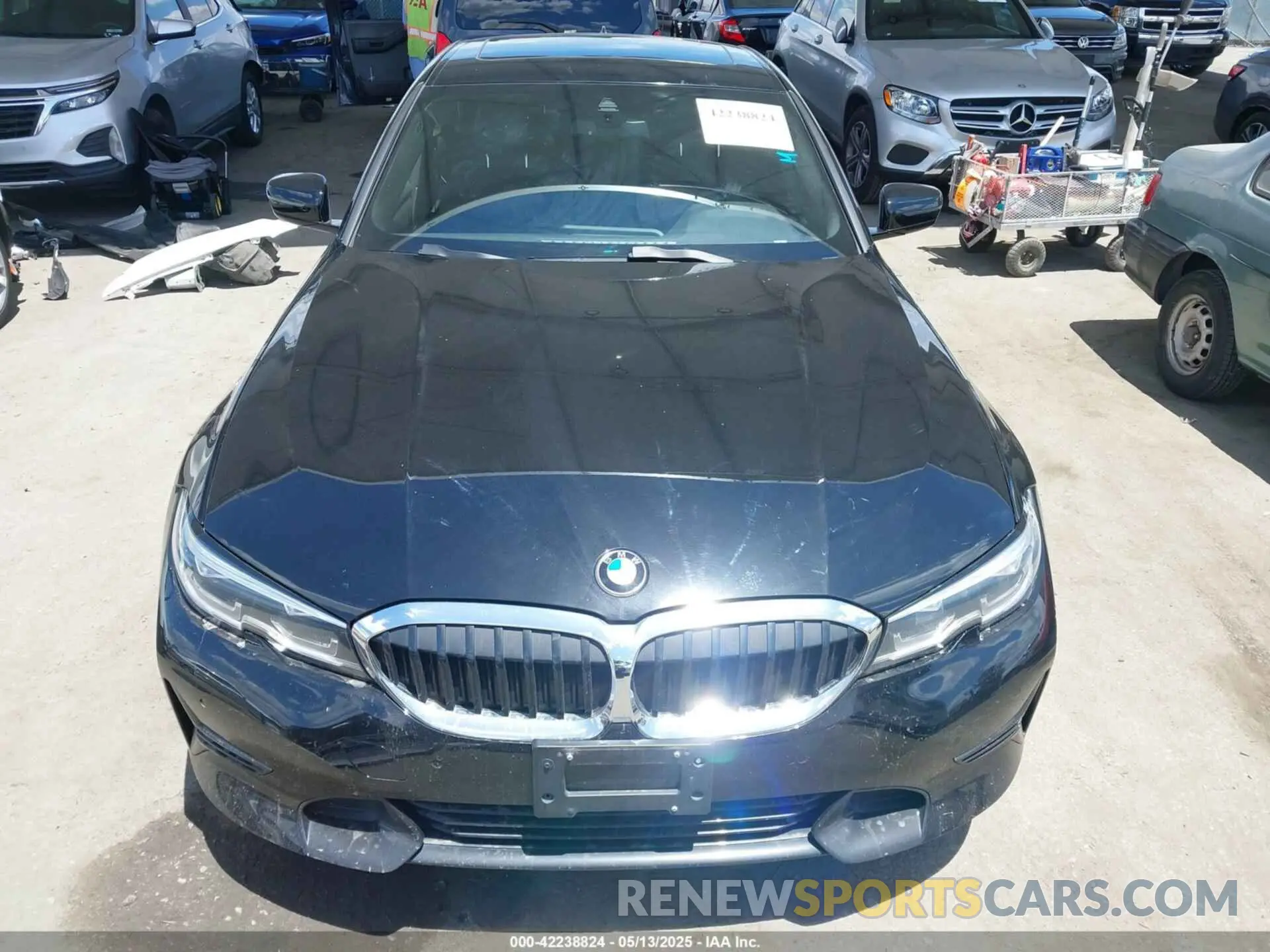 12 Photograph of a damaged car 3MW5R1J07M8B83681 BMW 3 SERIES 2021