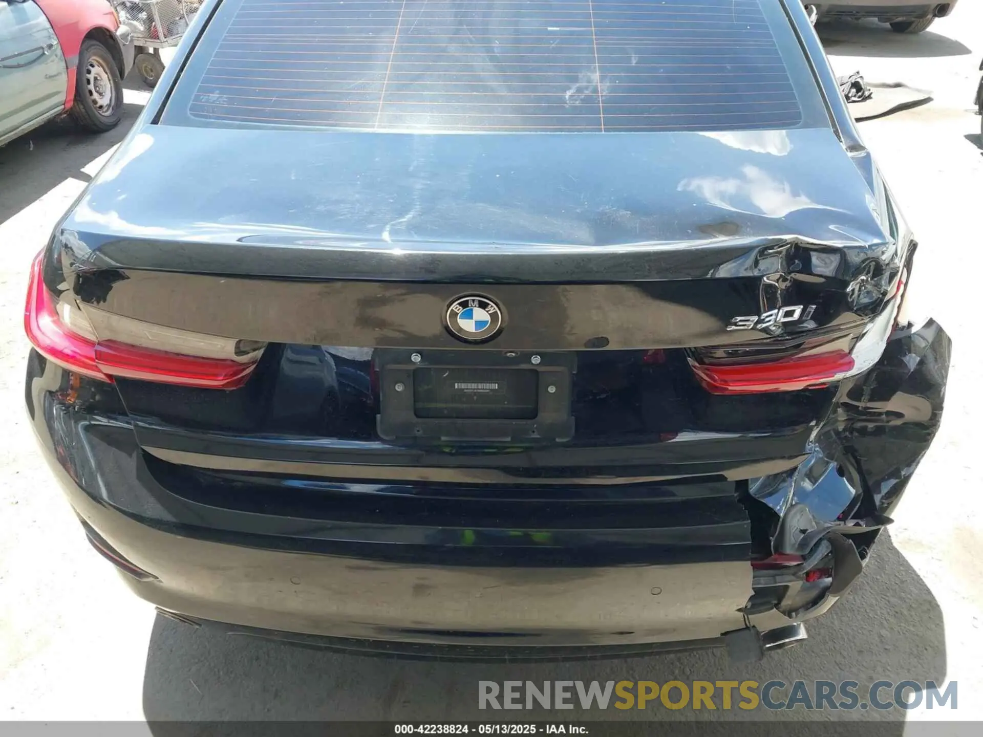 17 Photograph of a damaged car 3MW5R1J07M8B83681 BMW 3 SERIES 2021