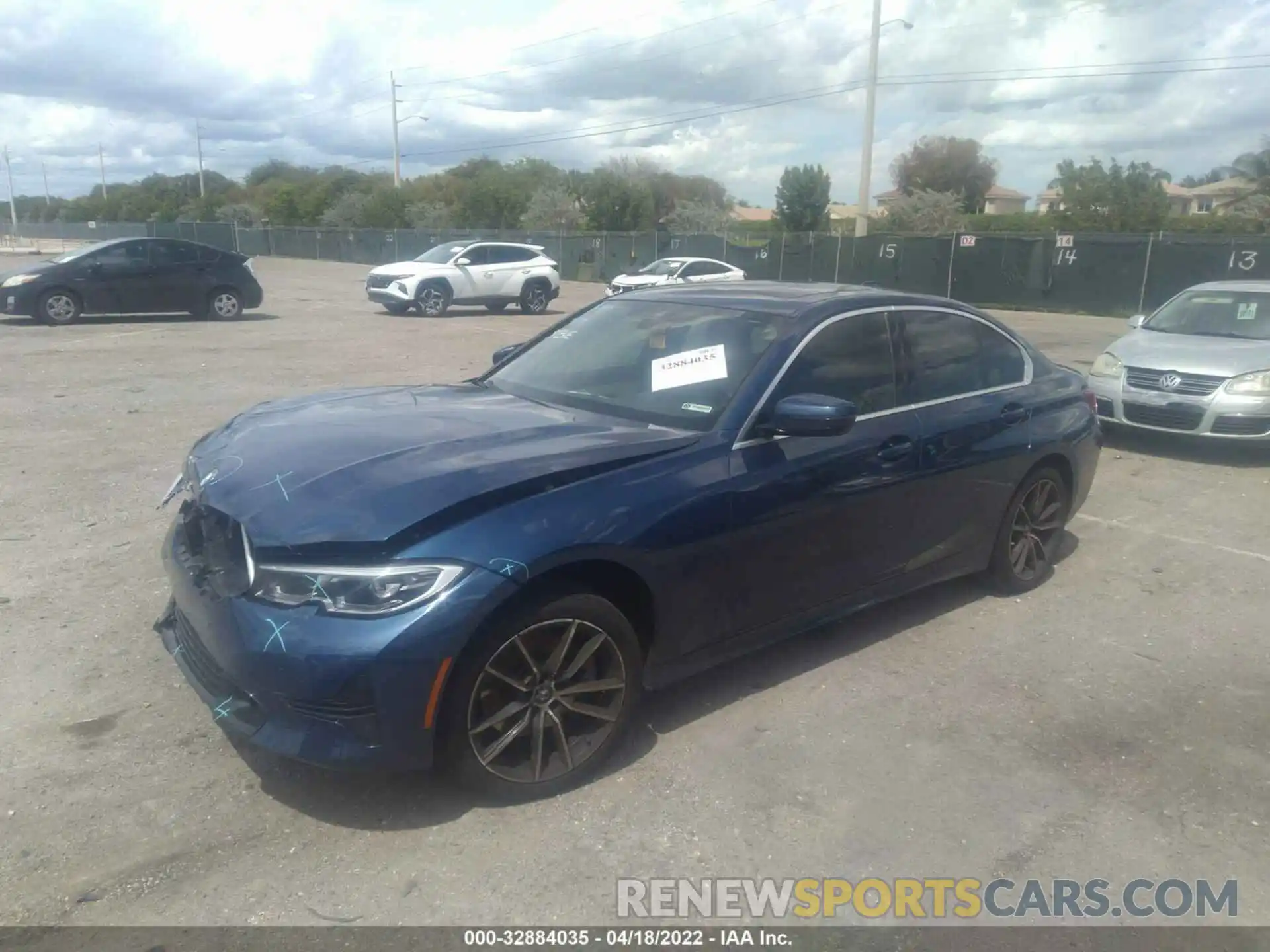 2 Photograph of a damaged car 3MW5R1J07M8C10555 BMW 3 SERIES 2021