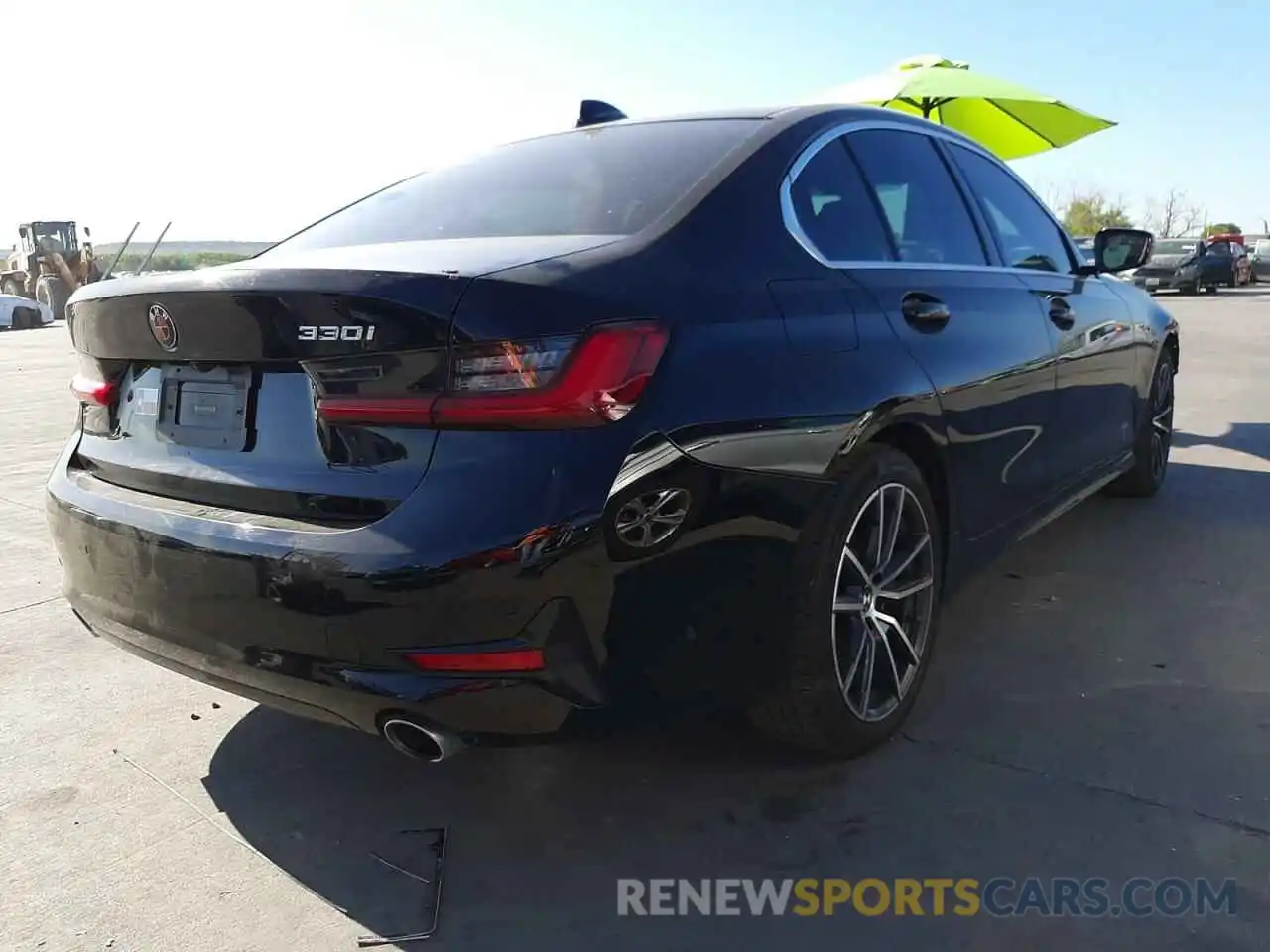 4 Photograph of a damaged car 3MW5R1J07M8C13701 BMW 3 SERIES 2021