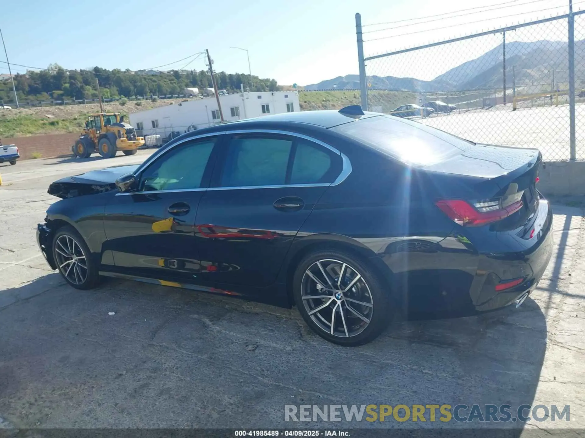 14 Photograph of a damaged car 3MW5R1J08M8B59664 BMW 3 SERIES 2021