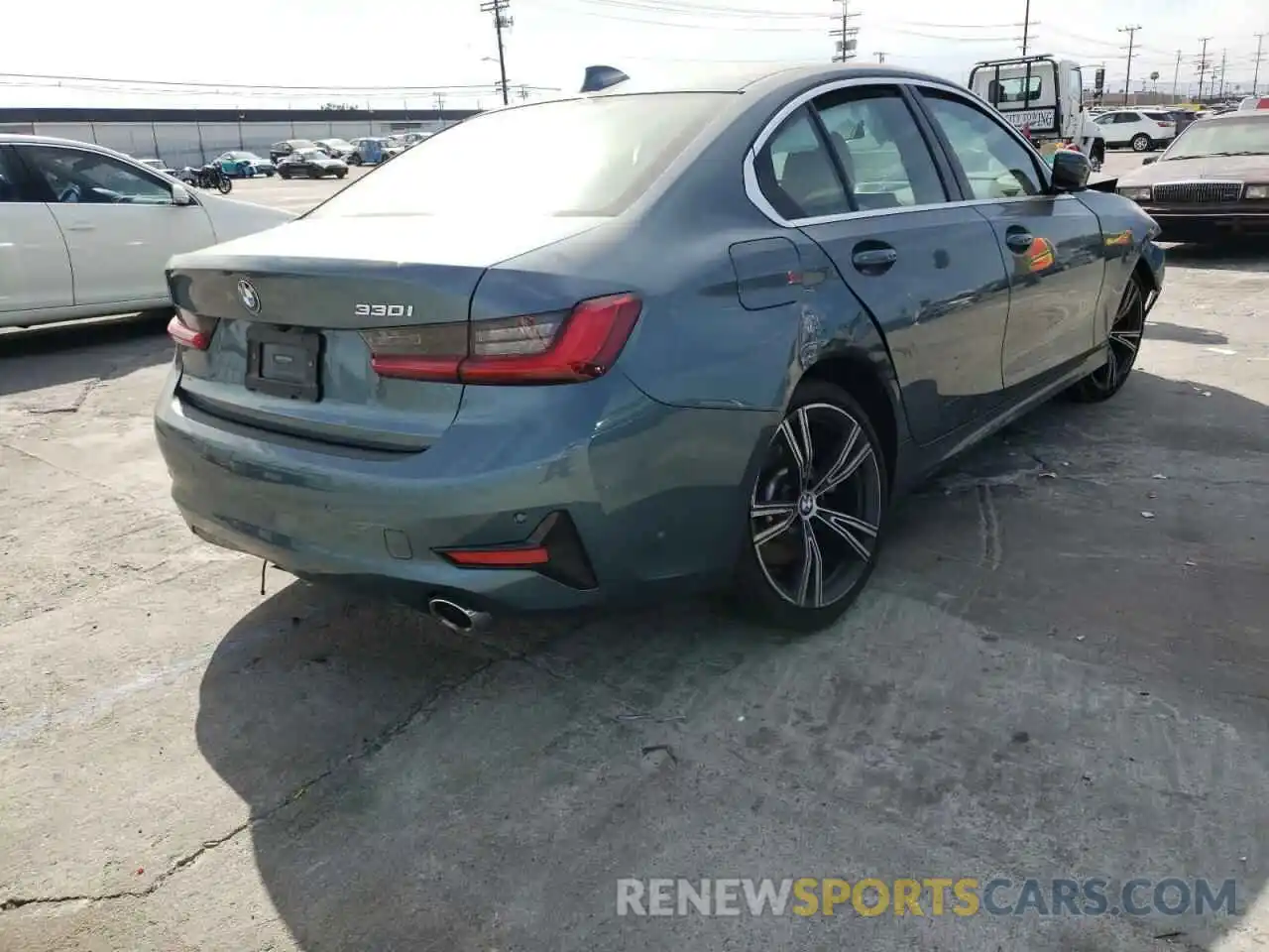 4 Photograph of a damaged car 3MW5R1J08M8B70471 BMW 3 SERIES 2021