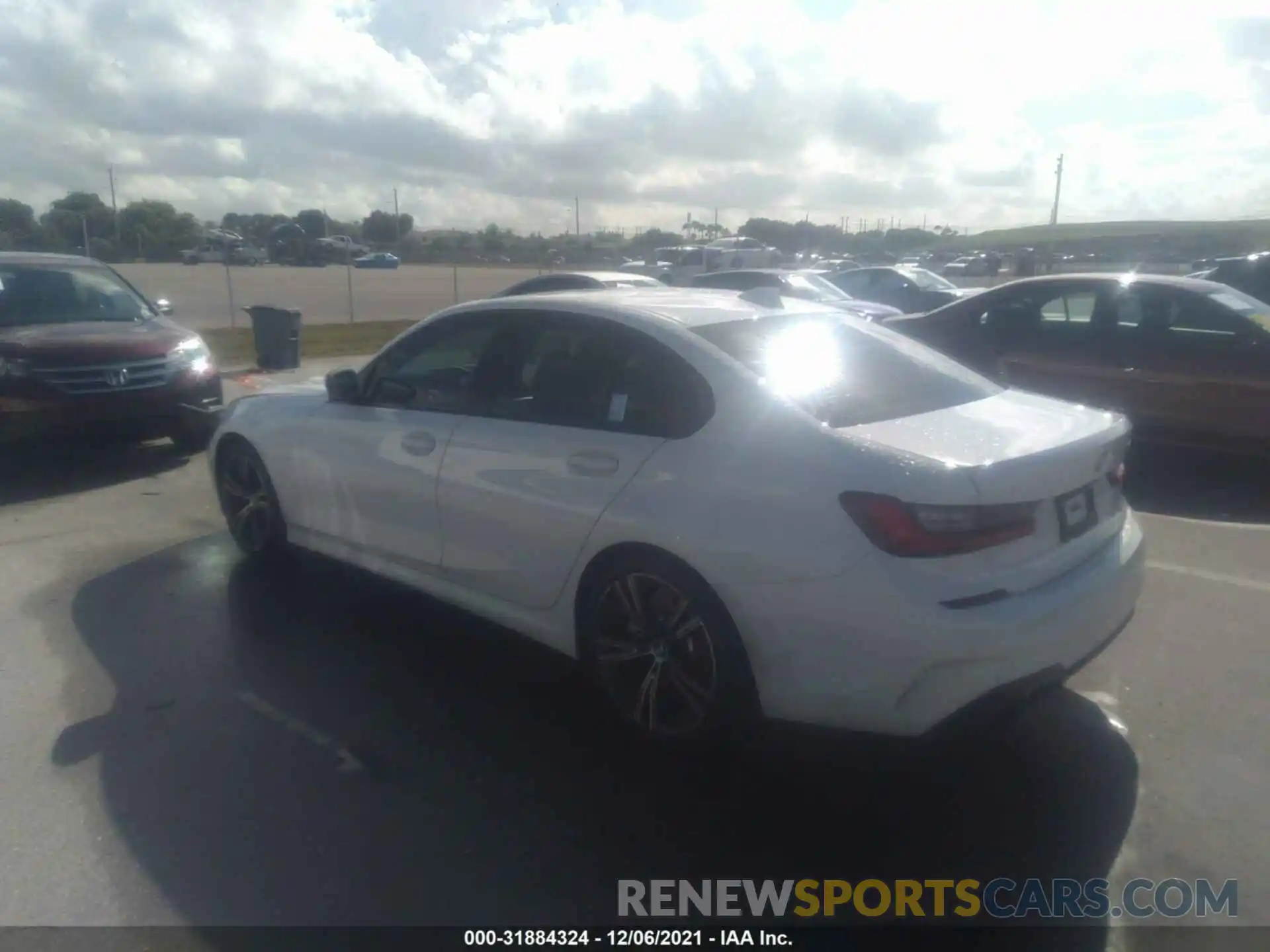 3 Photograph of a damaged car 3MW5R1J08M8B91790 BMW 3 SERIES 2021