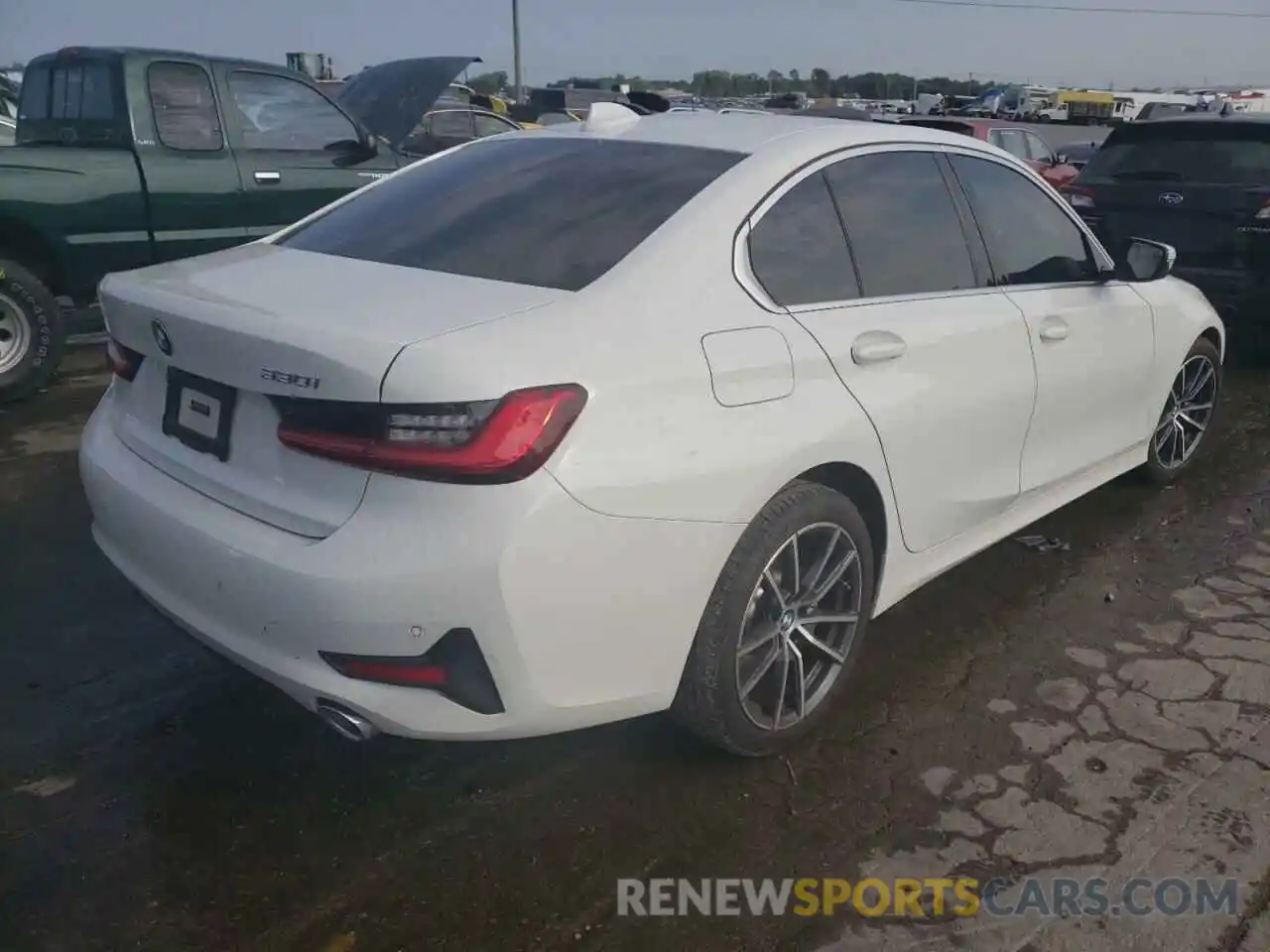 4 Photograph of a damaged car 3MW5R1J08M8B95211 BMW 3 SERIES 2021