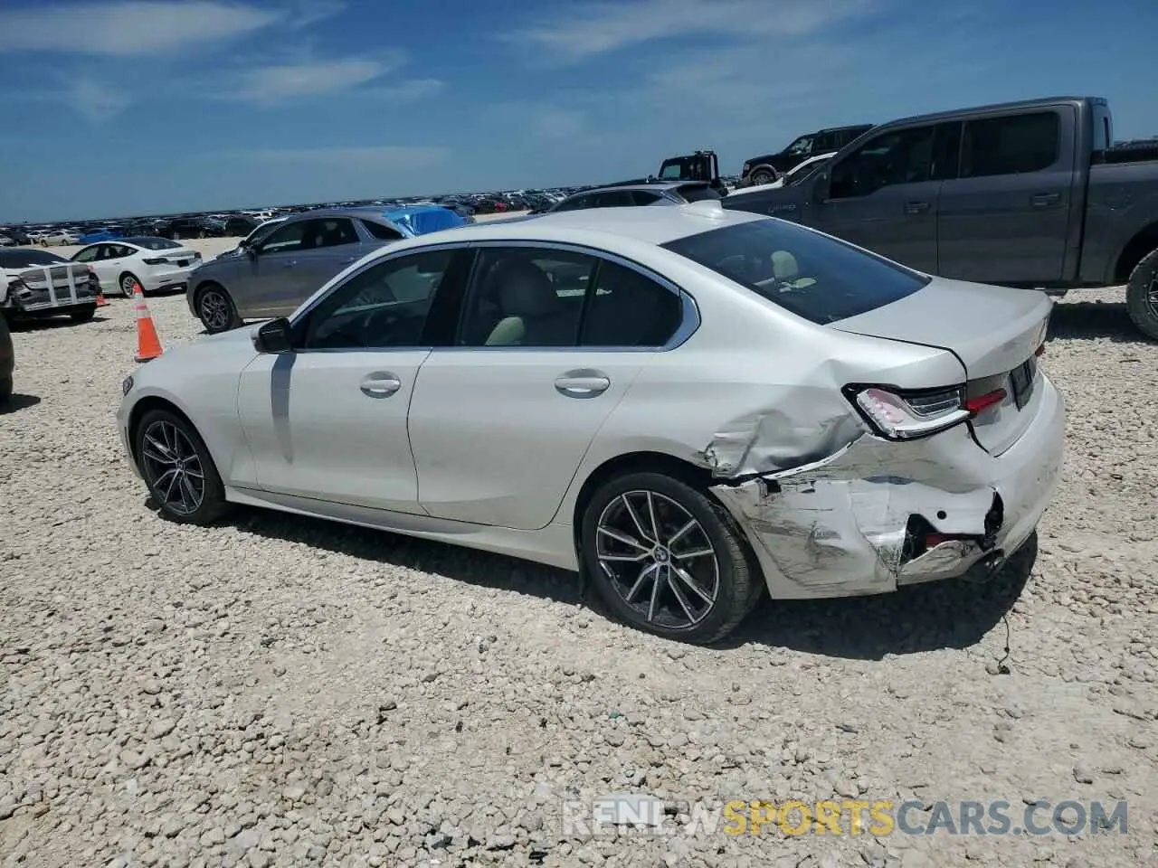 2 Photograph of a damaged car 3MW5R1J09M8B68020 BMW 3 SERIES 2021