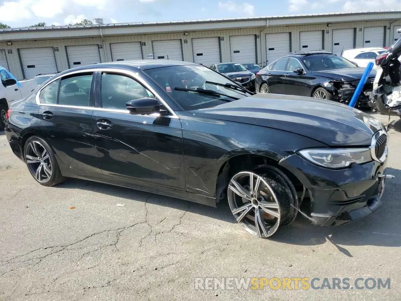 4 Photograph of a damaged car 3MW5R1J09M8C05051 BMW 3 SERIES 2021