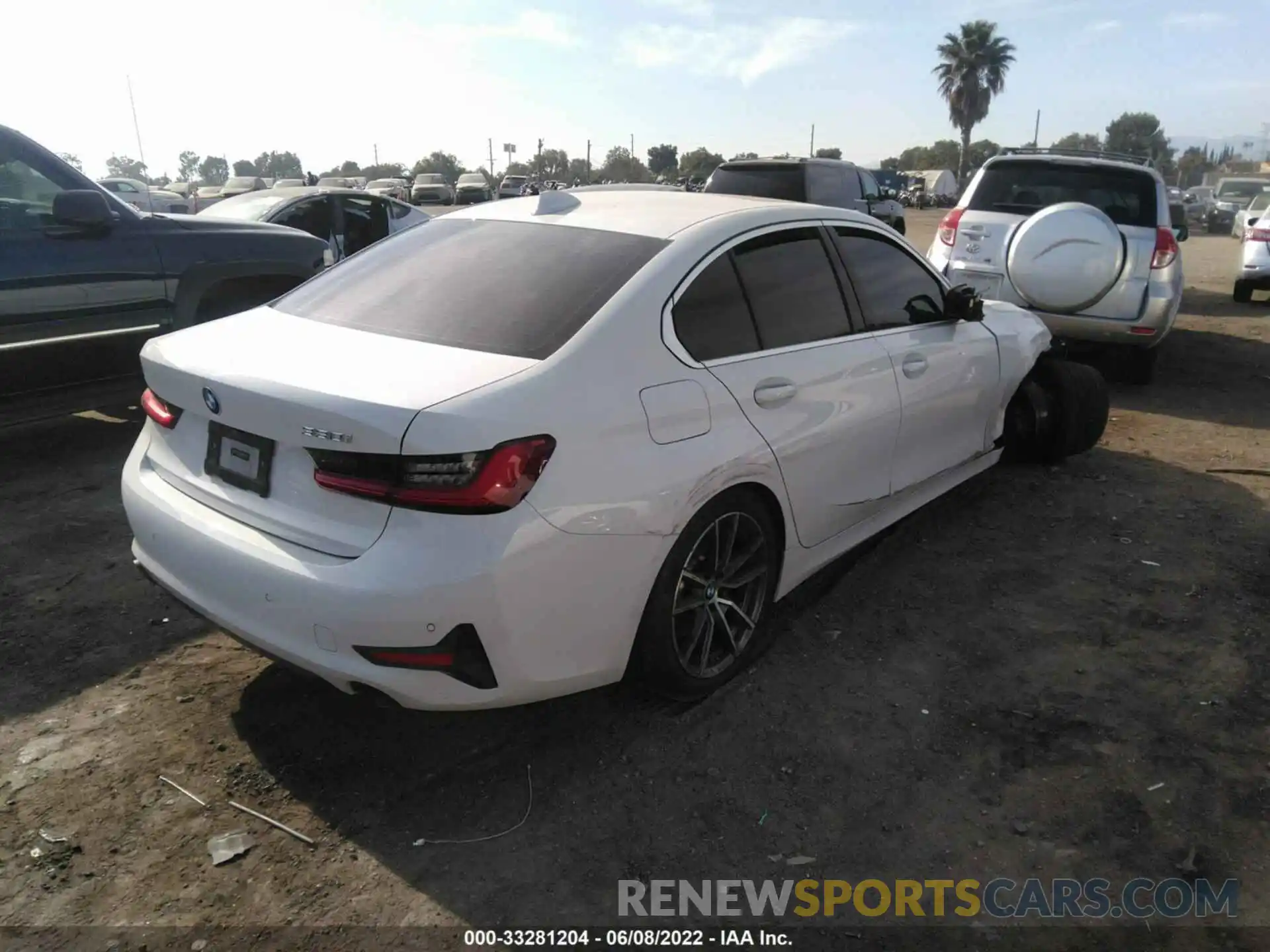 4 Photograph of a damaged car 3MW5R1J0XM8B78796 BMW 3 SERIES 2021