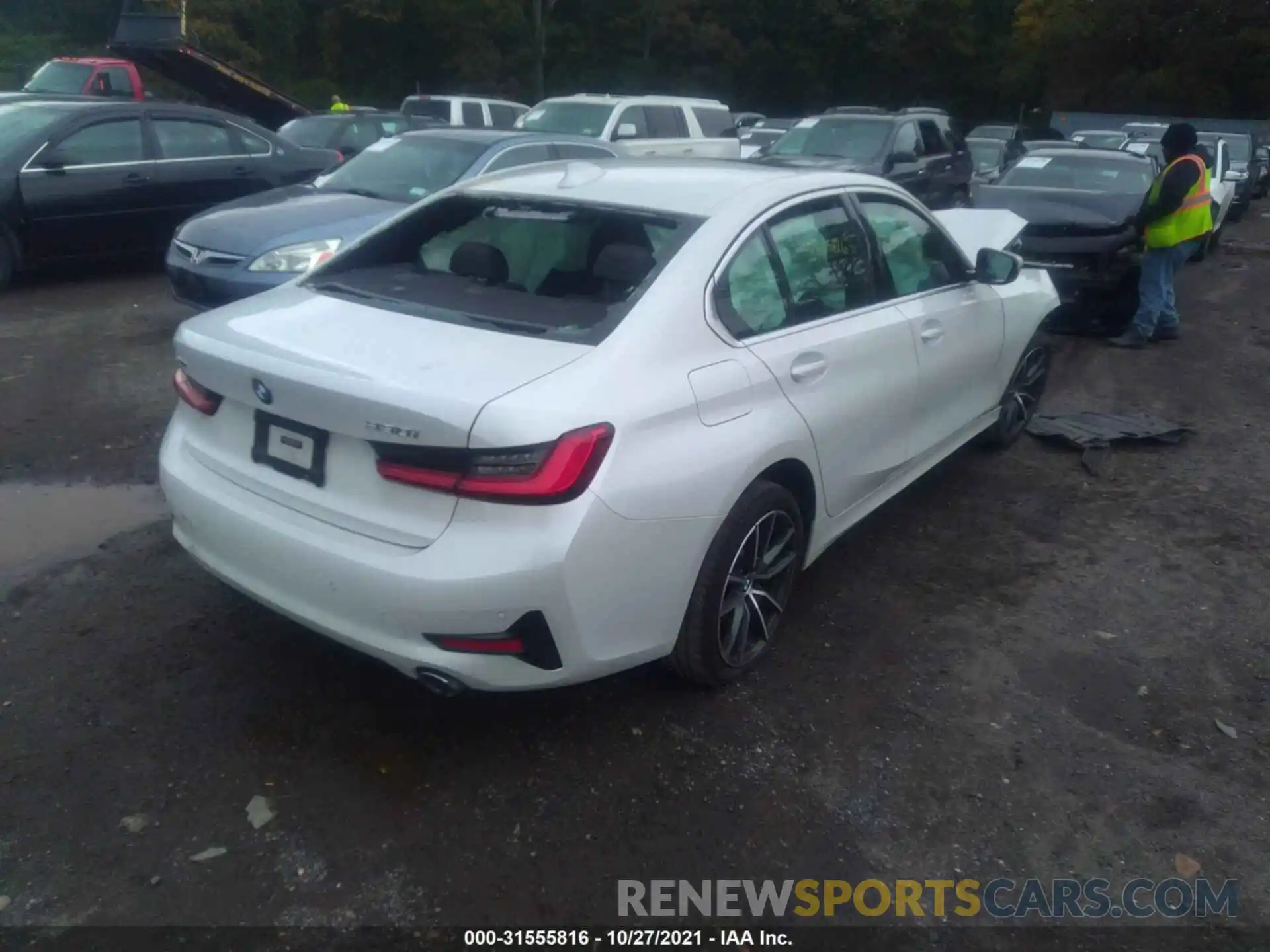 4 Photograph of a damaged car 3MW5R7J00M8B73500 BMW 3 SERIES 2021