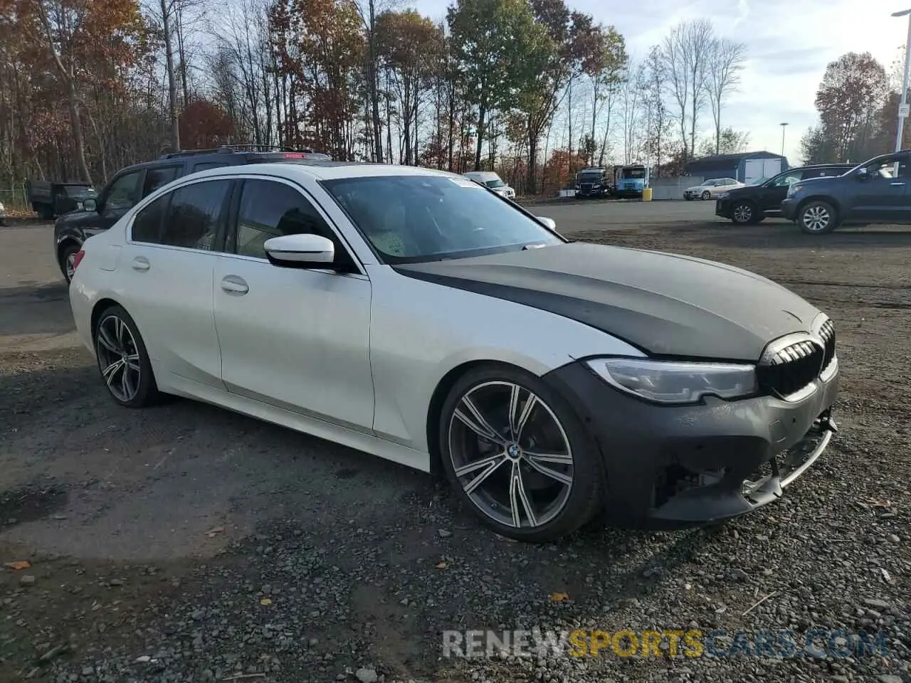 4 Photograph of a damaged car 3MW5R7J00M8B78356 BMW 3 SERIES 2021