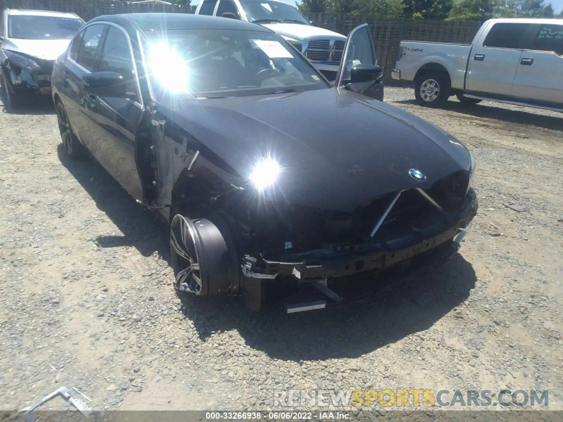 6 Photograph of a damaged car 3MW5R7J00M8B99045 BMW 3 SERIES 2021