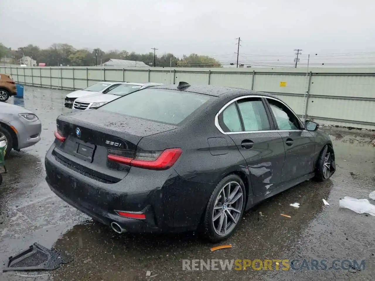 4 Photograph of a damaged car 3MW5R7J00M8C10271 BMW 3 SERIES 2021