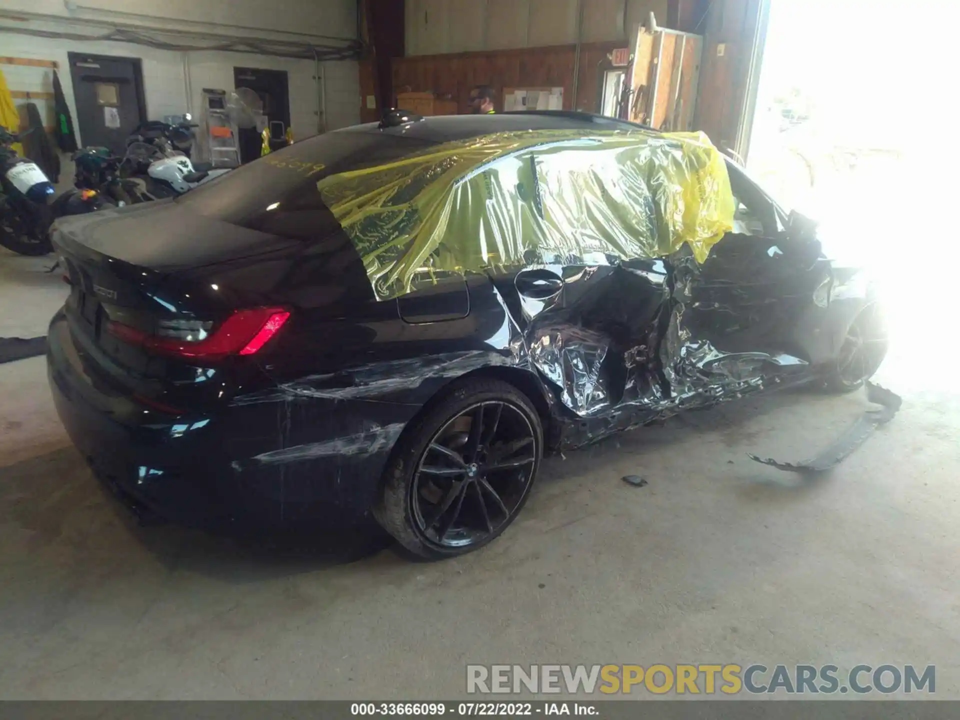 4 Photograph of a damaged car 3MW5R7J01M8B60495 BMW 3 SERIES 2021