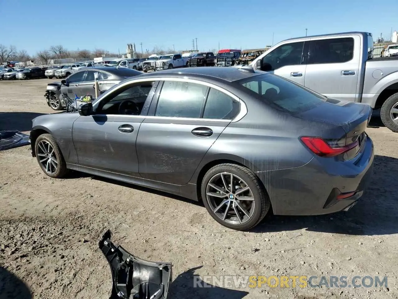 2 Photograph of a damaged car 3MW5R7J01M8C00445 BMW 3 SERIES 2021