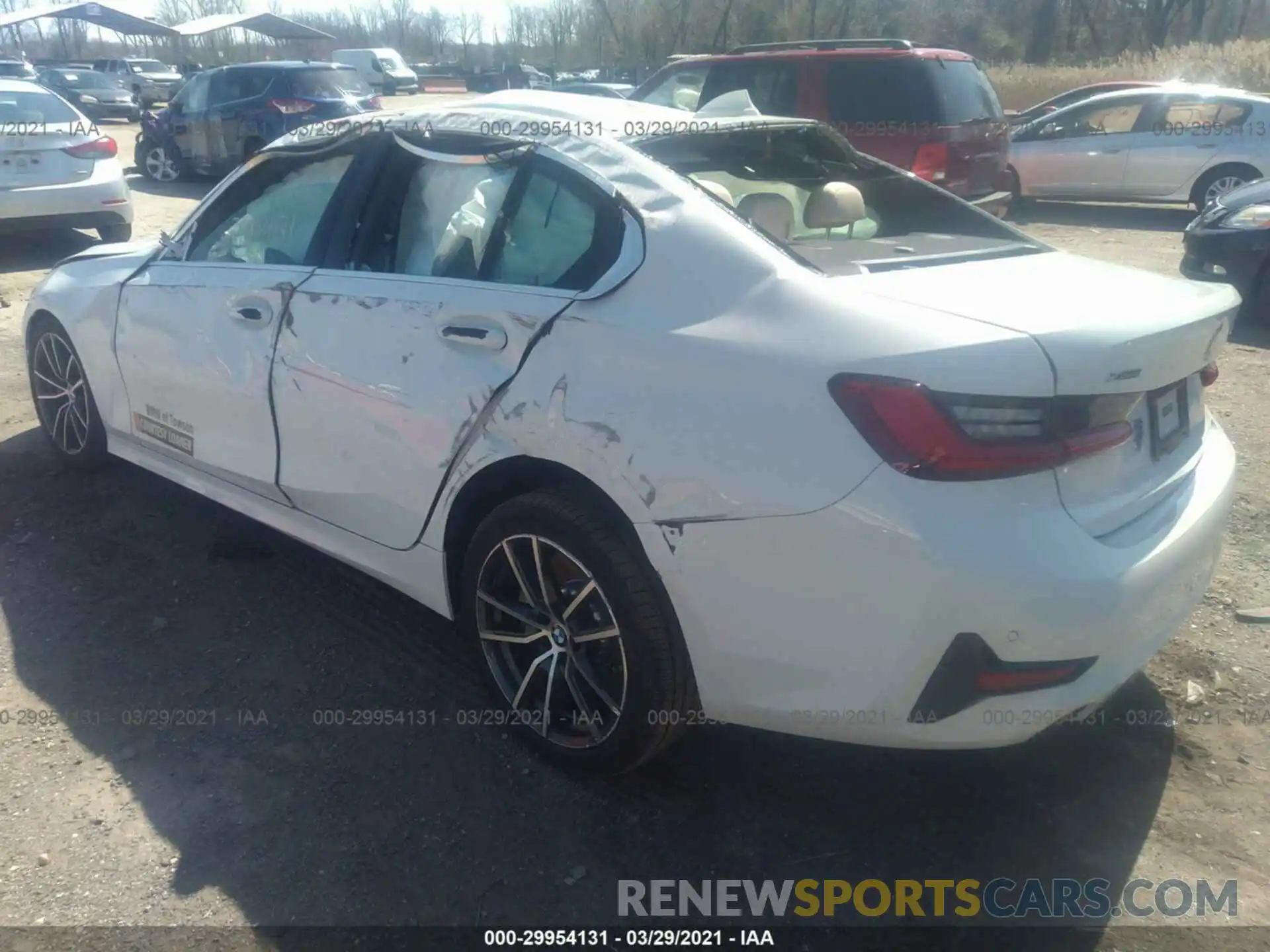 3 Photograph of a damaged car 3MW5R7J02M8B52468 BMW 3 SERIES 2021