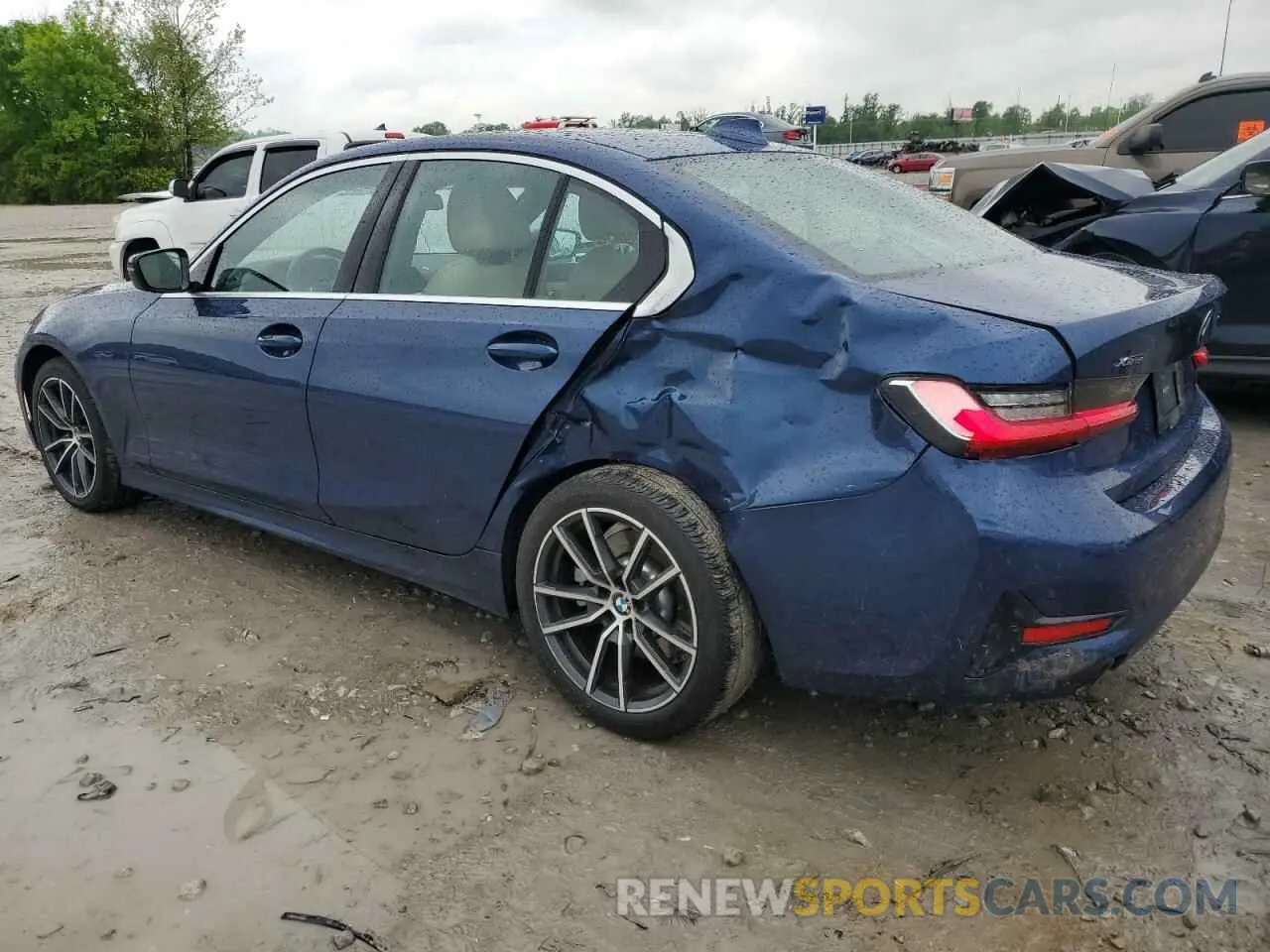 2 Photograph of a damaged car 3MW5R7J02M8B84689 BMW 3 SERIES 2021