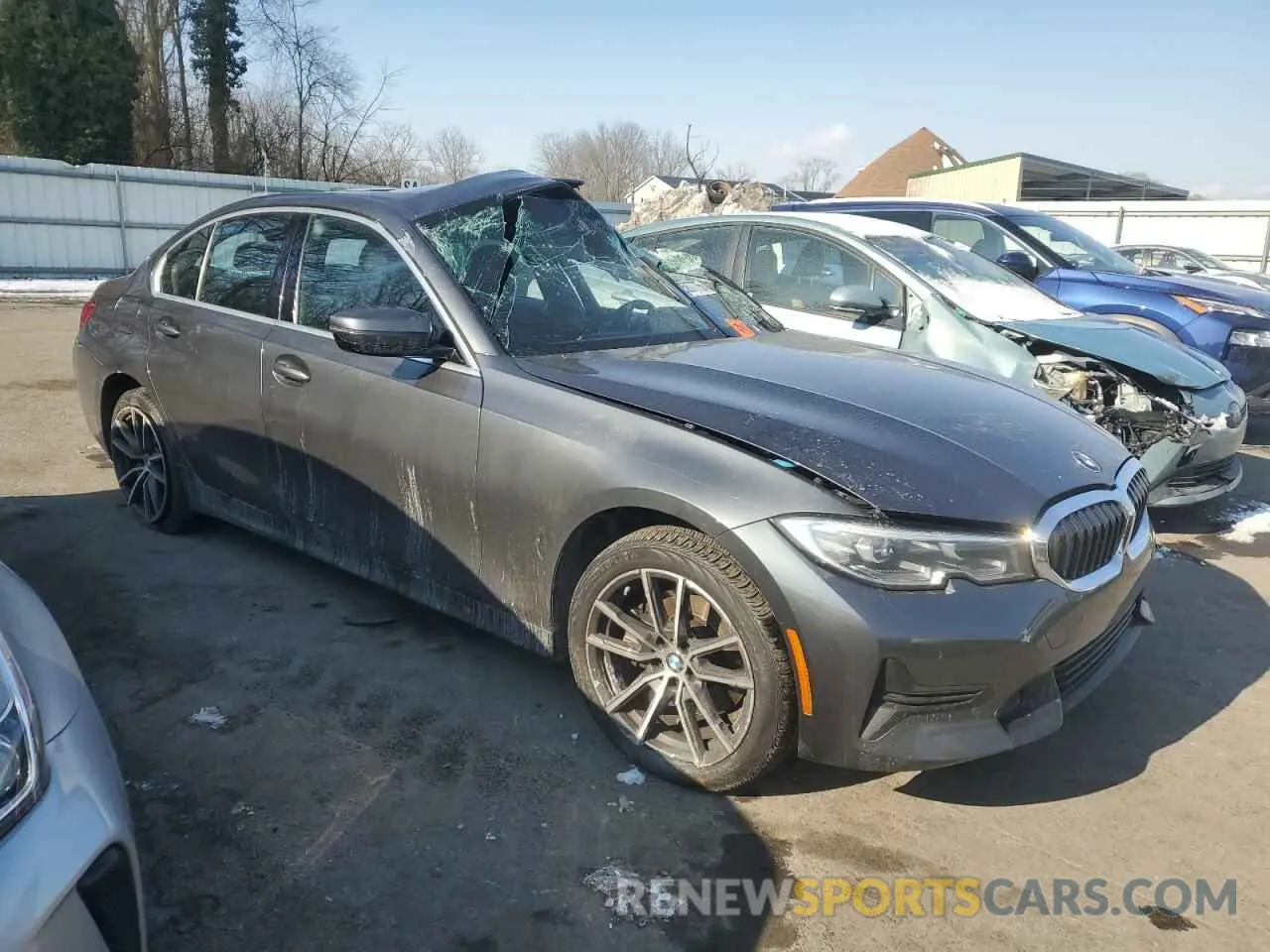4 Photograph of a damaged car 3MW5R7J03M8B77816 BMW 3 SERIES 2021