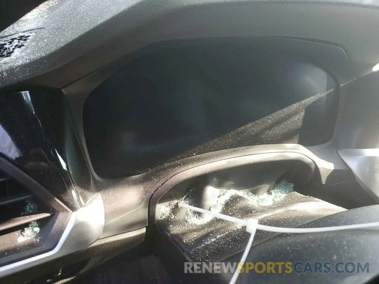 9 Photograph of a damaged car 3MW5R7J03M8B77816 BMW 3 SERIES 2021