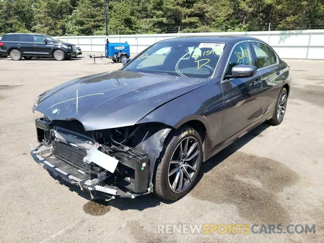 2 Photograph of a damaged car 3MW5R7J03M8C11592 BMW 3 SERIES 2021