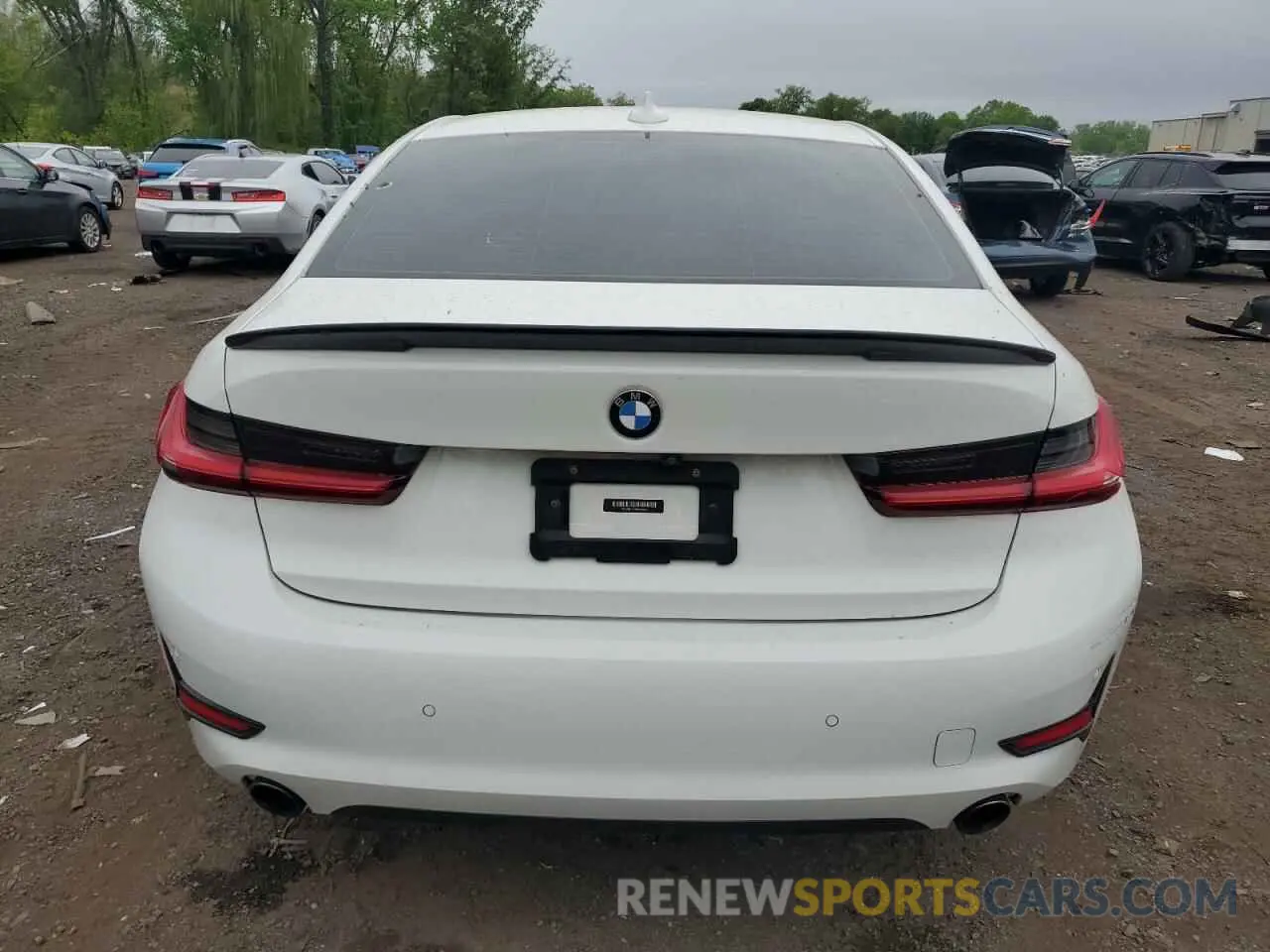 6 Photograph of a damaged car 3MW5R7J04M8B48387 BMW 3 SERIES 2021
