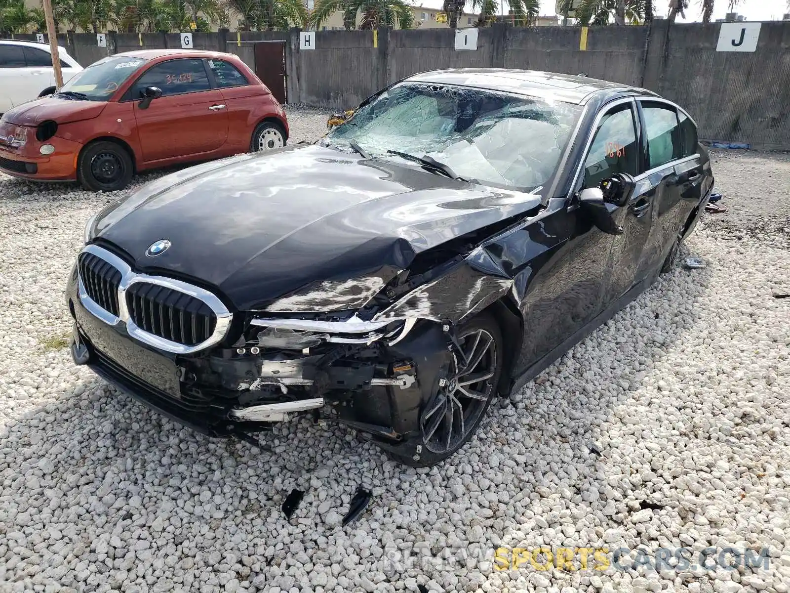 2 Photograph of a damaged car 3MW5R7J04M8B81602 BMW 3 SERIES 2021