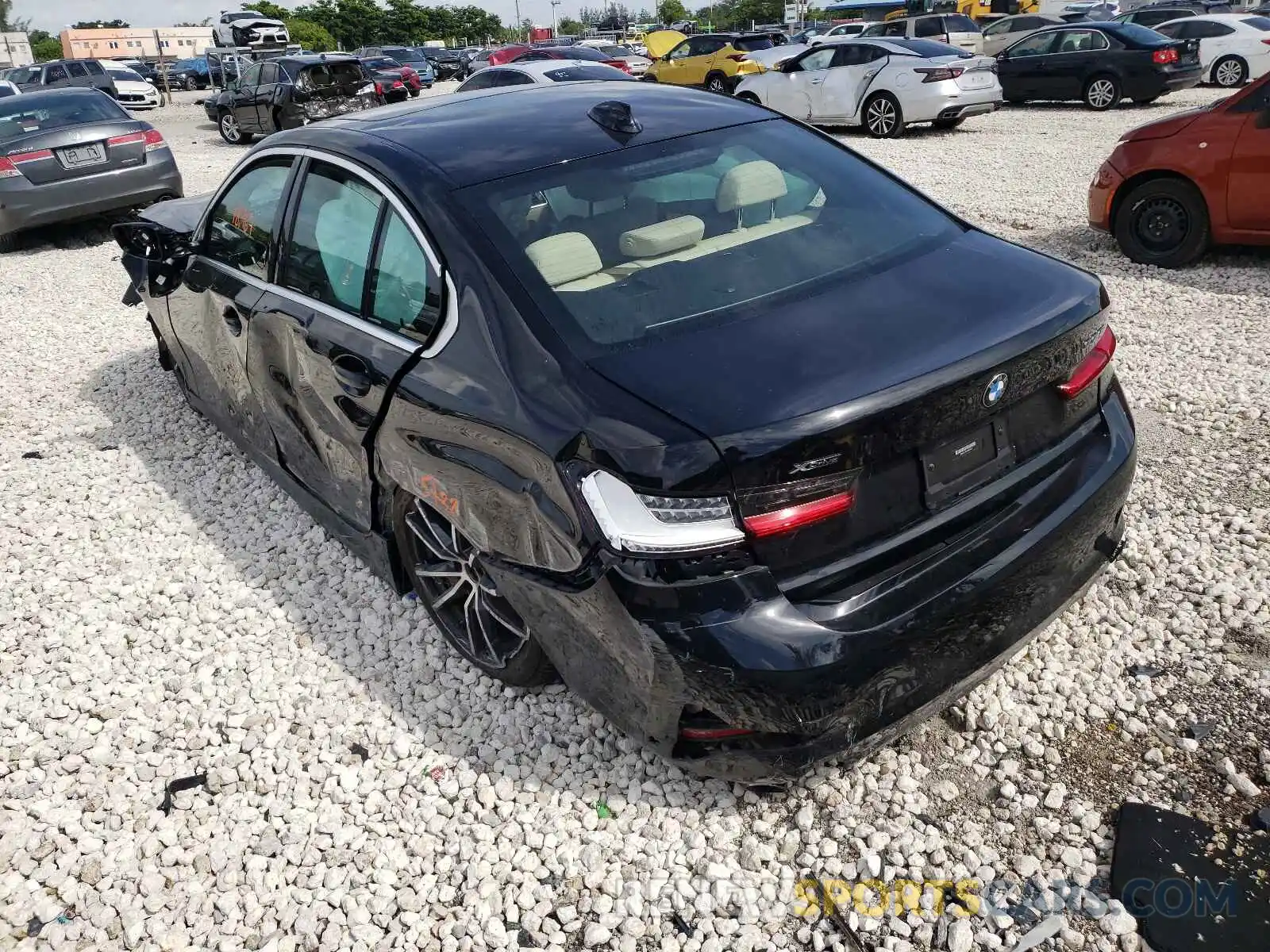 3 Photograph of a damaged car 3MW5R7J04M8B81602 BMW 3 SERIES 2021