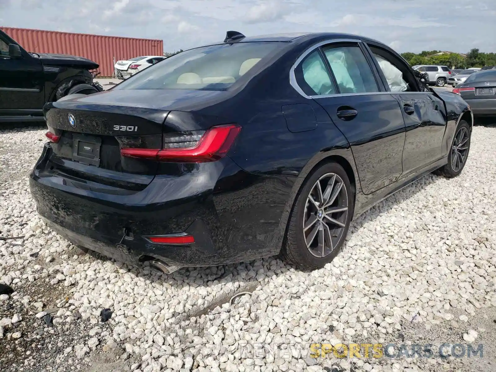 4 Photograph of a damaged car 3MW5R7J04M8B81602 BMW 3 SERIES 2021