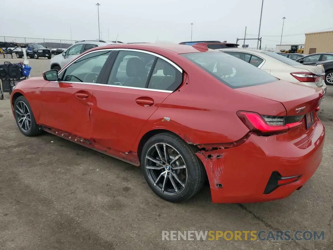 2 Photograph of a damaged car 3MW5R7J05M8B50200 BMW 3 SERIES 2021