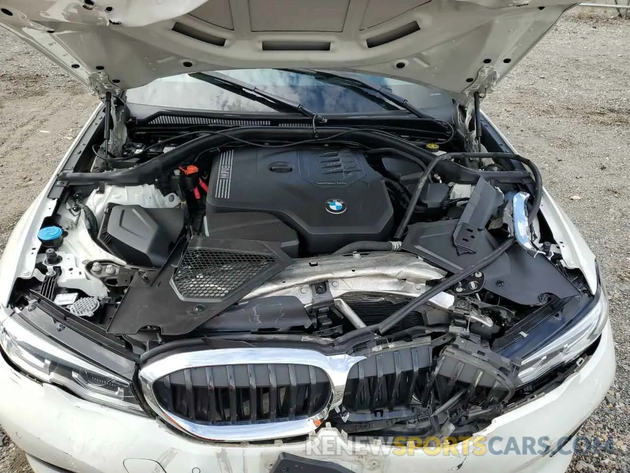 11 Photograph of a damaged car 3MW5R7J05M8B61049 BMW 3 SERIES 2021
