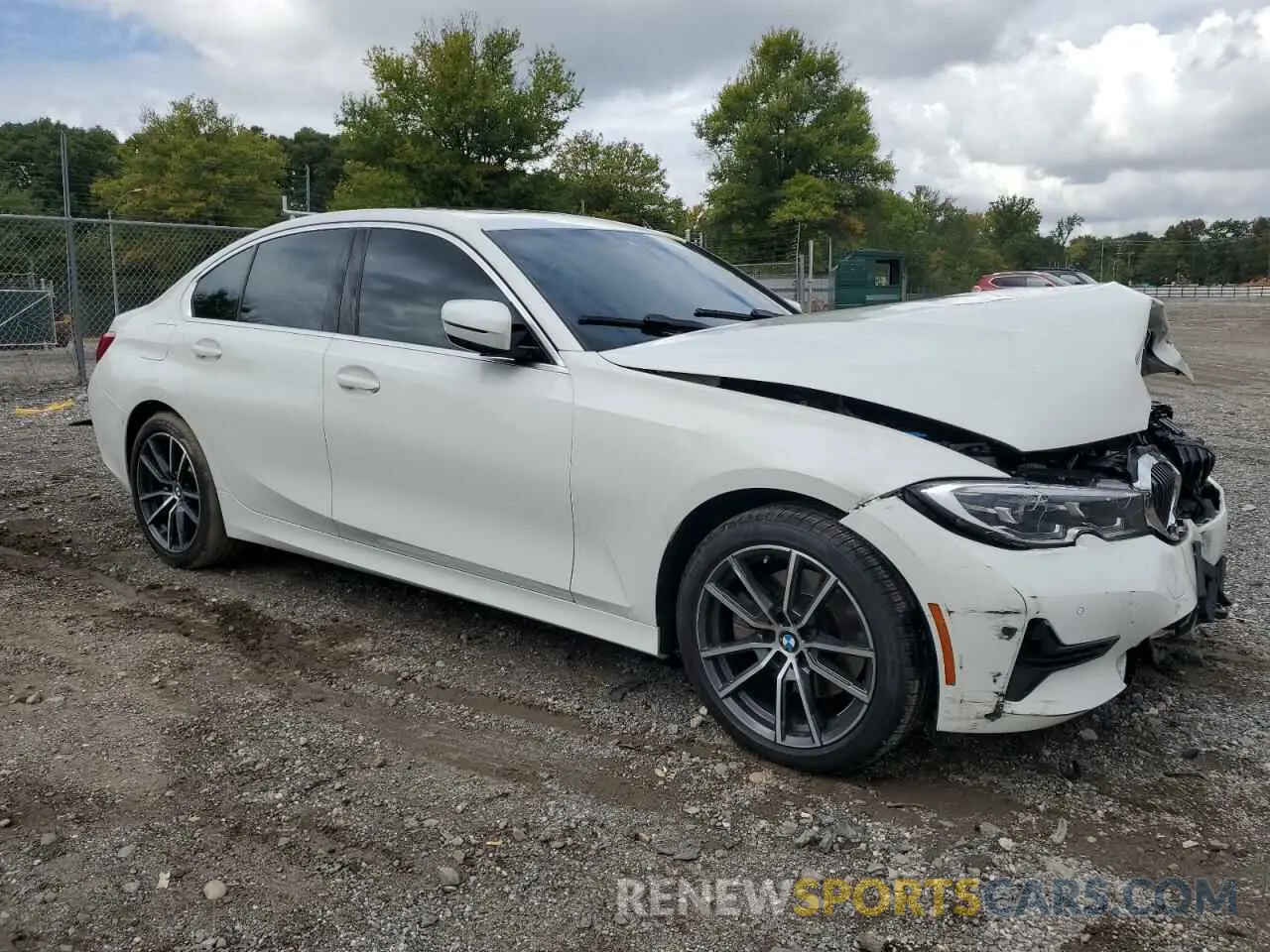 4 Photograph of a damaged car 3MW5R7J05M8B61049 BMW 3 SERIES 2021