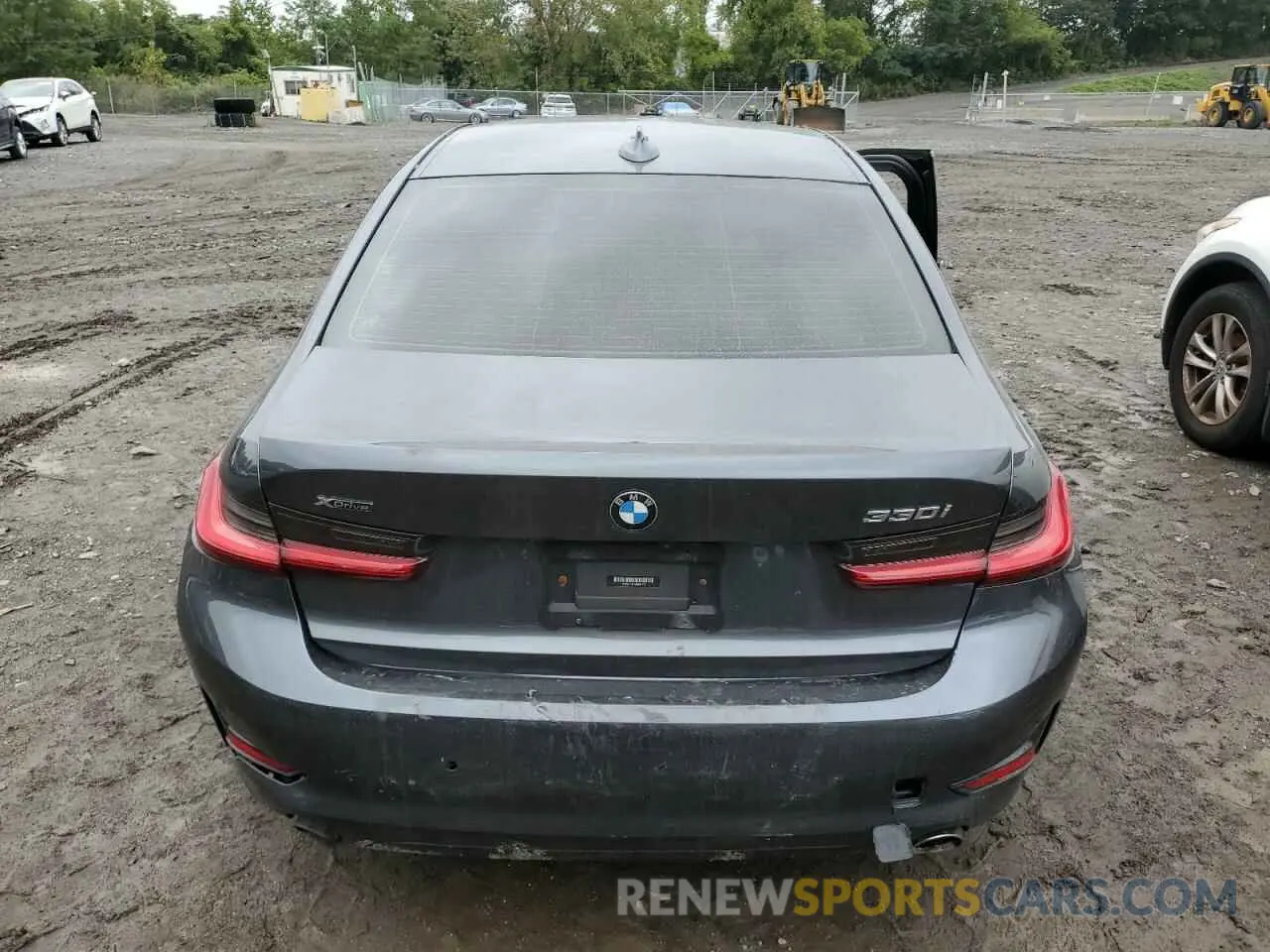 6 Photograph of a damaged car 3MW5R7J07M8B81772 BMW 3 SERIES 2021