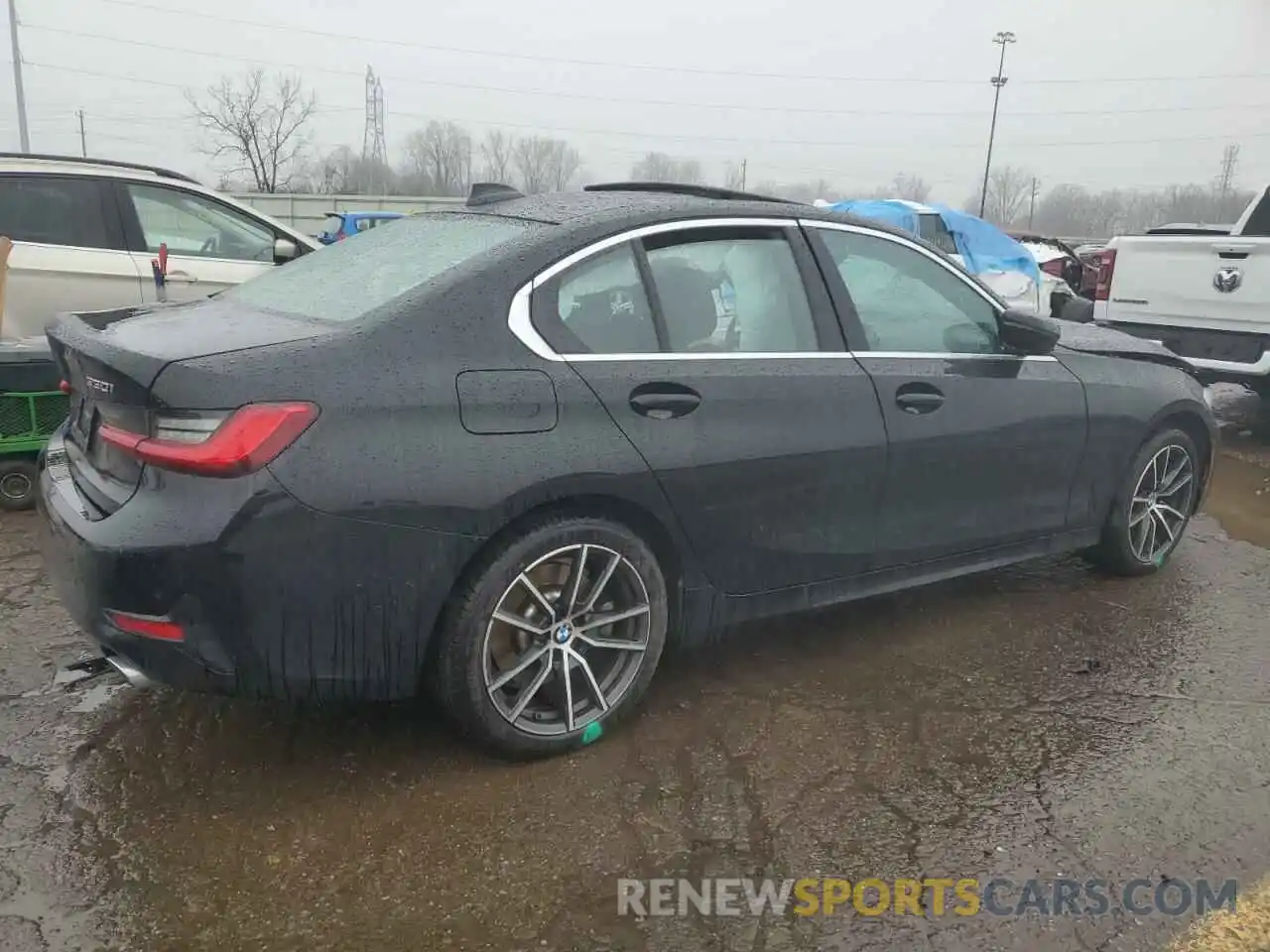 3 Photograph of a damaged car 3MW5R7J07M8B94070 BMW 3 SERIES 2021