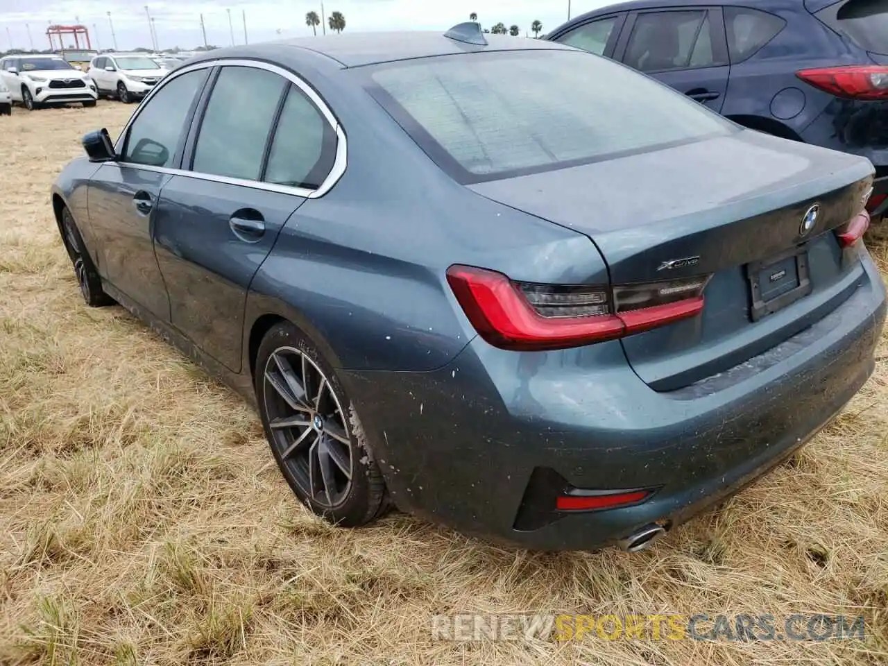 3 Photograph of a damaged car 3MW5R7J07M8B95414 BMW 3 SERIES 2021