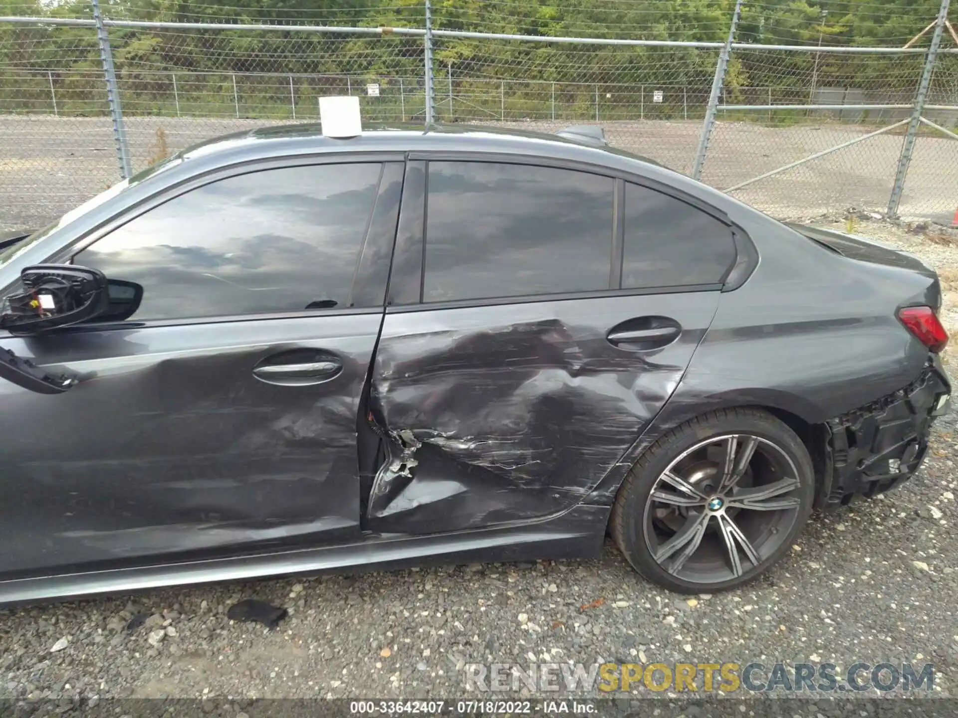 6 Photograph of a damaged car 3MW5R7J07M8C04239 BMW 3 SERIES 2021