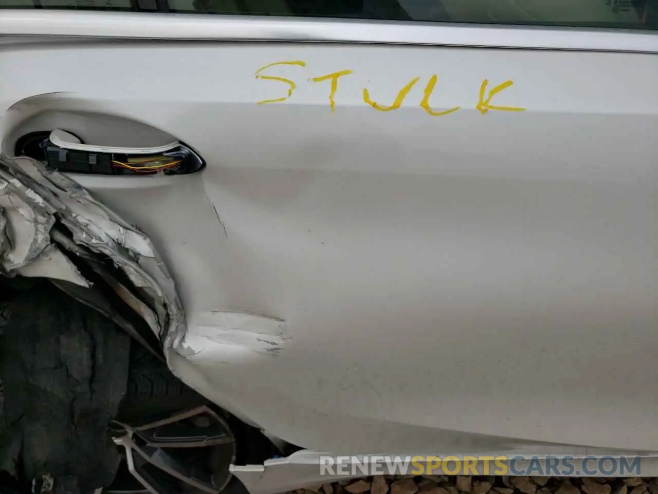 6 Photograph of a damaged car 3MW5R7J07M8C07822 BMW 3 SERIES 2021