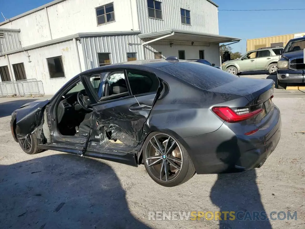 2 Photograph of a damaged car 3MW5R7J08M8B71462 BMW 3 SERIES 2021