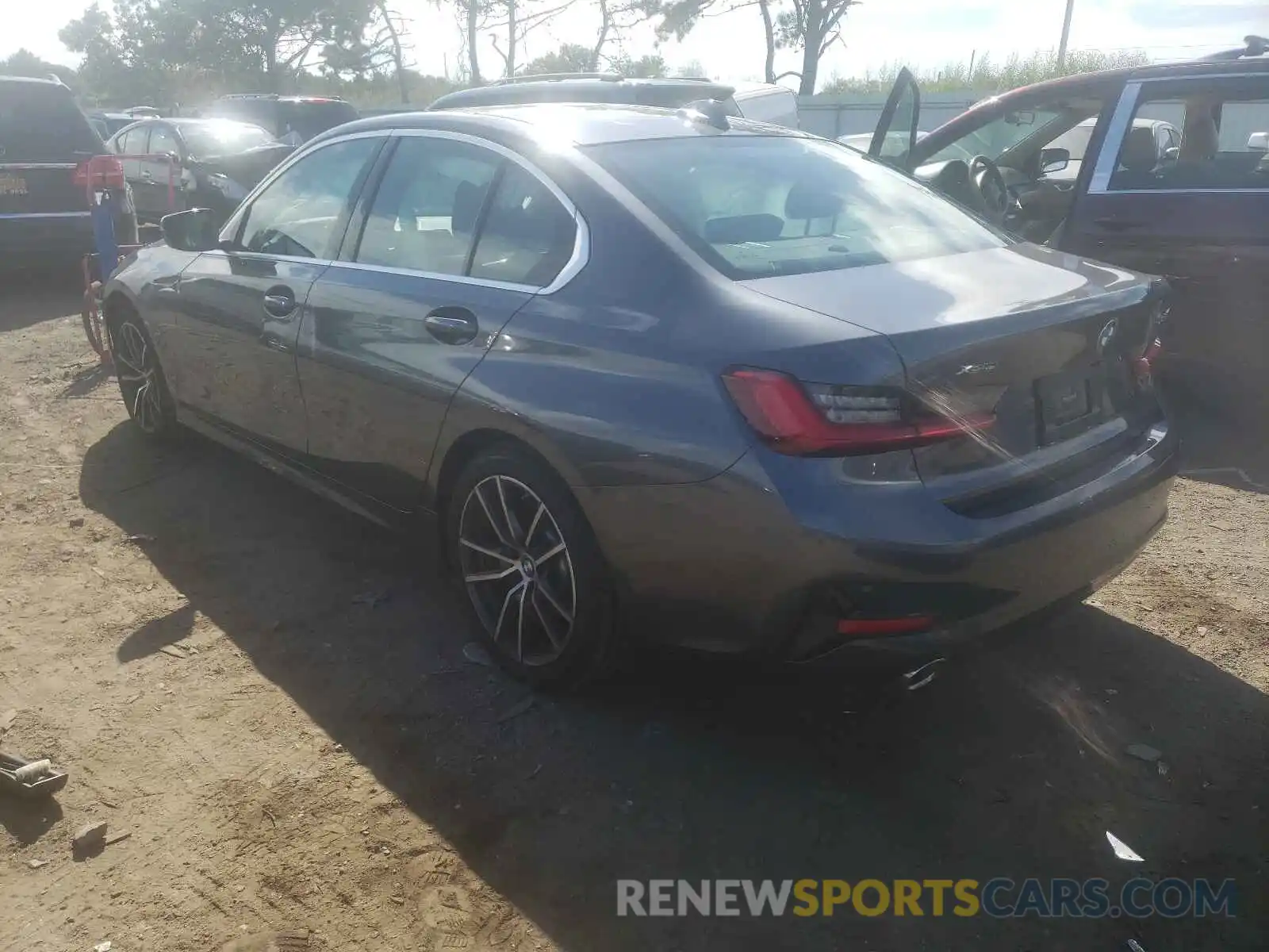 3 Photograph of a damaged car 3MW5R7J08M8C00832 BMW 3 SERIES 2021