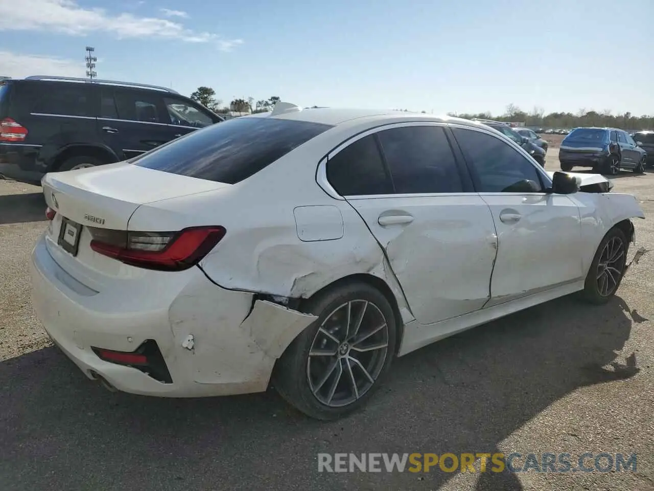 3 Photograph of a damaged car 3MW5R7J08M8C15993 BMW 3 SERIES 2021