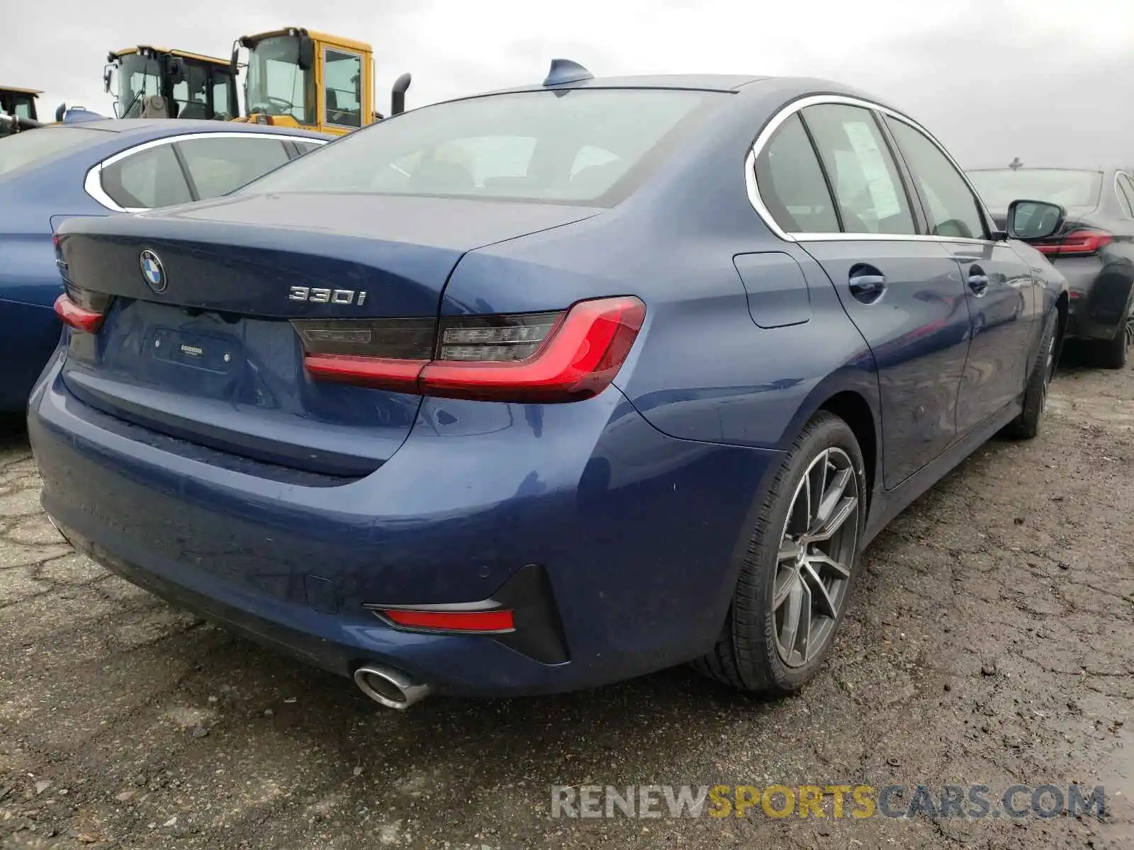 4 Photograph of a damaged car 3MW5R7J09M8B73009 BMW 3 SERIES 2021