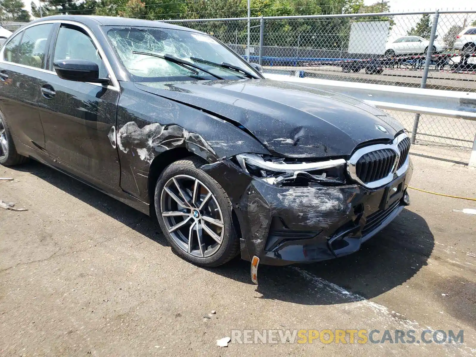 9 Photograph of a damaged car 3MW5R7J09M8C00984 BMW 3 SERIES 2021