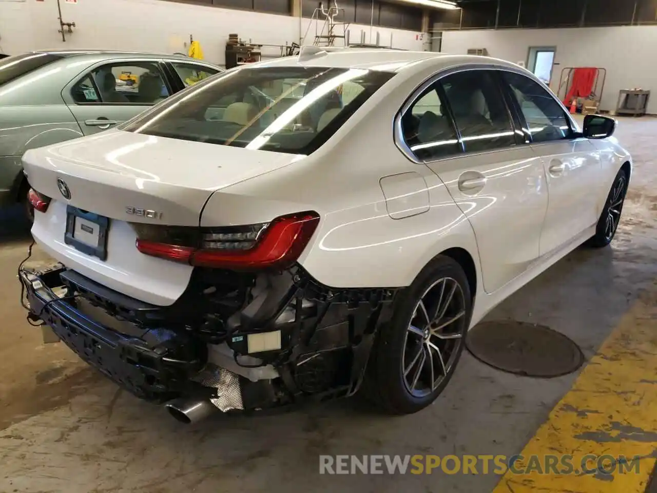 4 Photograph of a damaged car 3MW5R7J09M8C07904 BMW 3 SERIES 2021