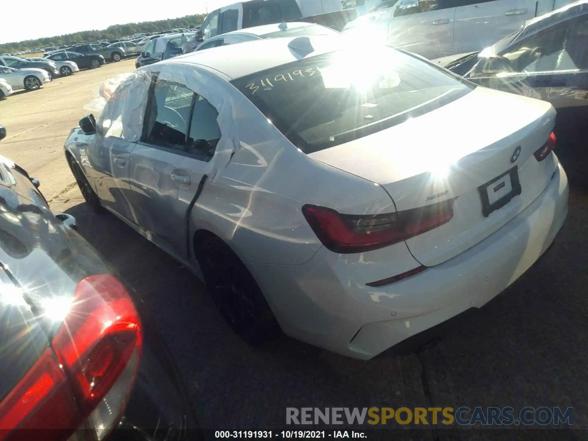 3 Photograph of a damaged car 3MW5R7J09M8C14352 BMW 3 SERIES 2021