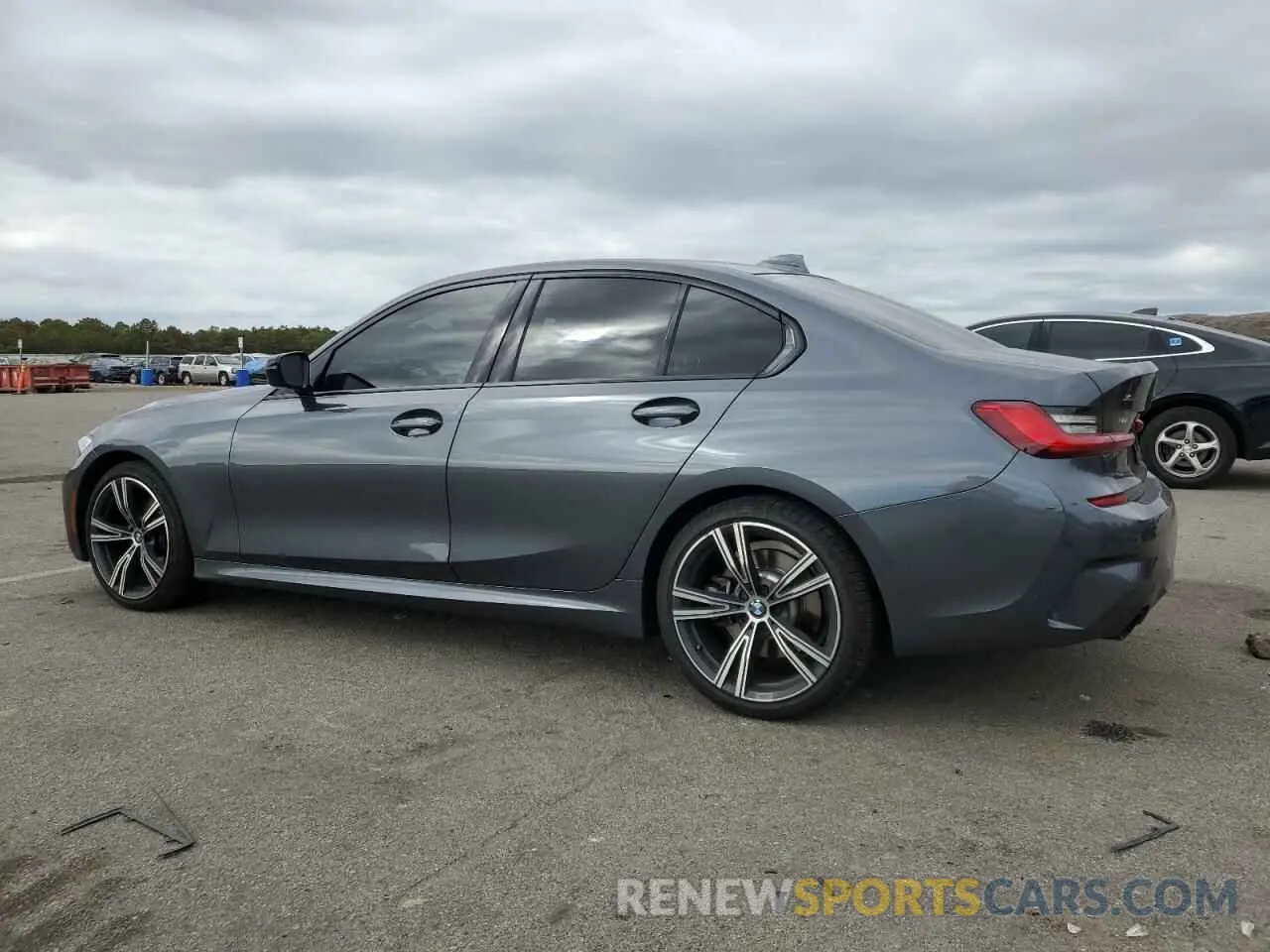 2 Photograph of a damaged car 3MW5R7J0XM8B64285 BMW 3 SERIES 2021