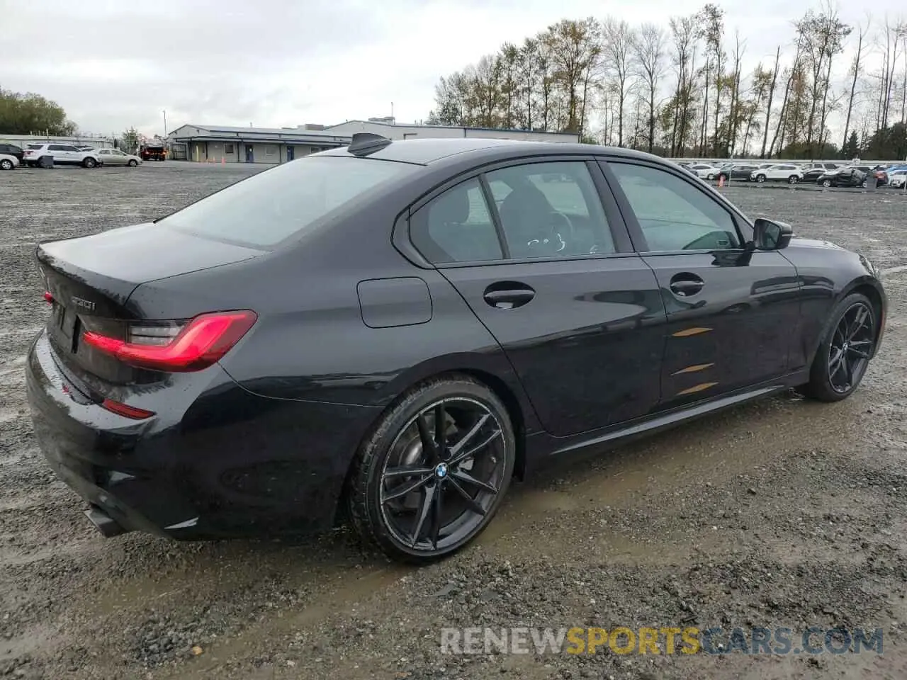 3 Photograph of a damaged car 3MW5R7J0XM8B66330 BMW 3 SERIES 2021