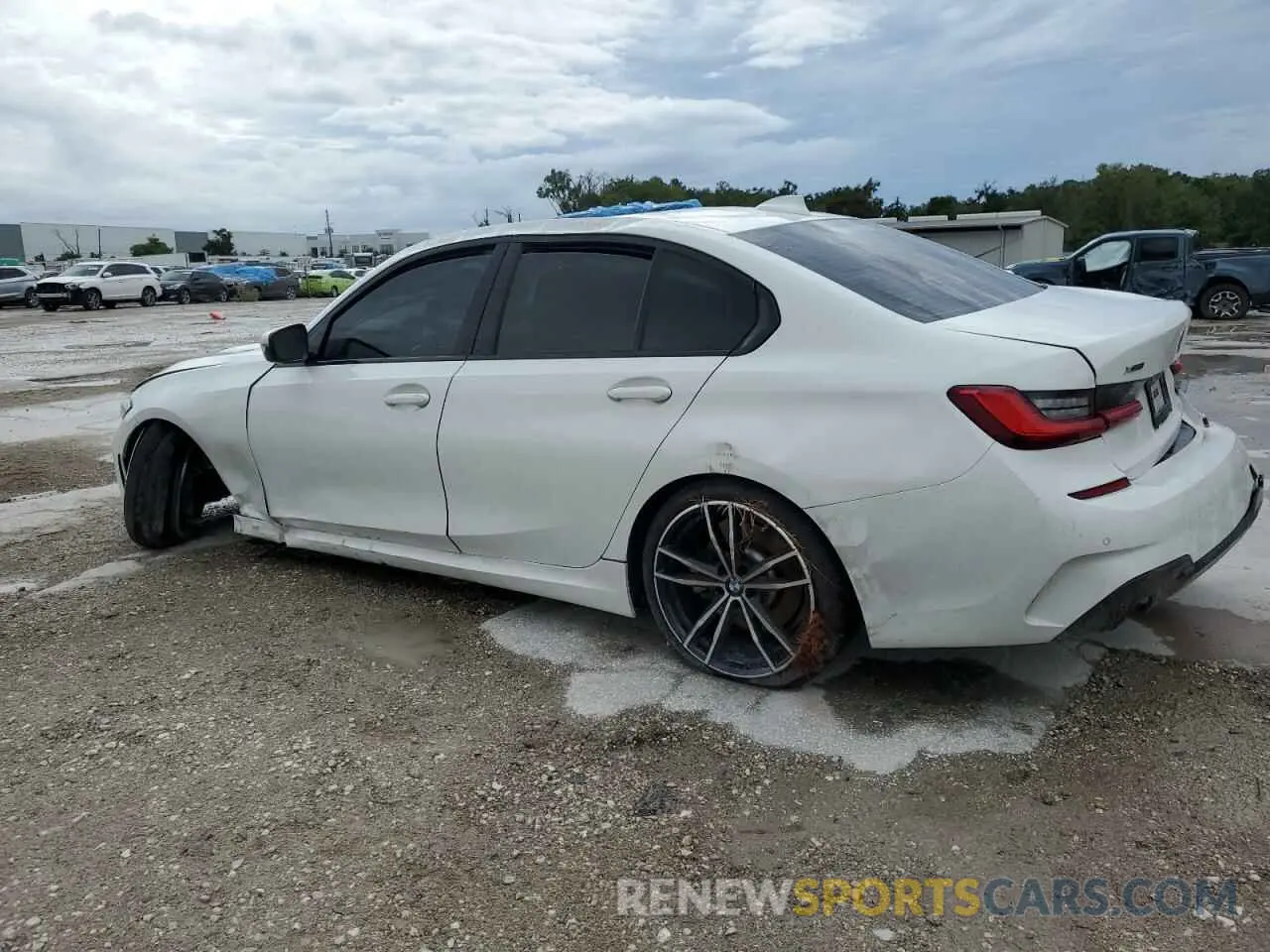 2 Photograph of a damaged car 3MW5R7J0XM8C06289 BMW 3 SERIES 2021