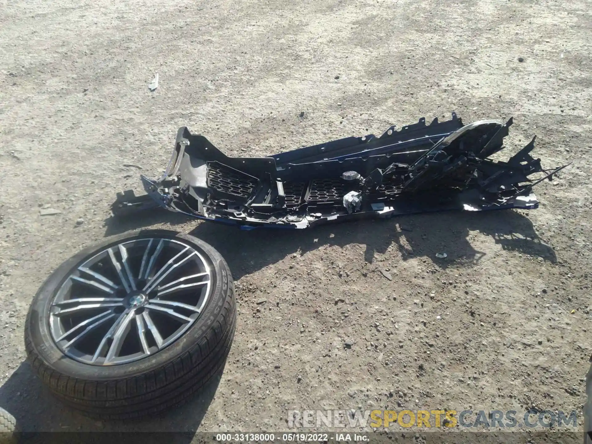 12 Photograph of a damaged car 3MW5U7J05M8B53886 BMW 3 SERIES 2021