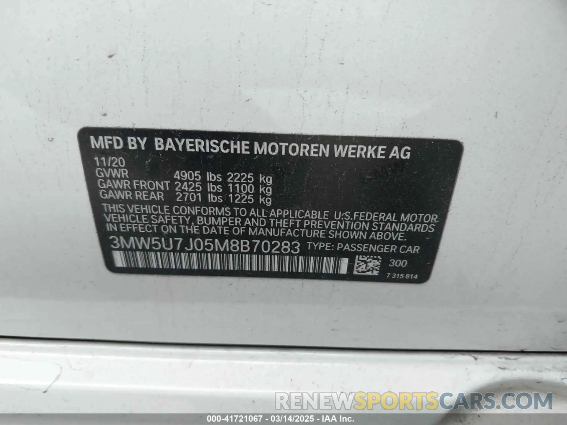 9 Photograph of a damaged car 3MW5U7J05M8B70283 BMW 3 SERIES 2021